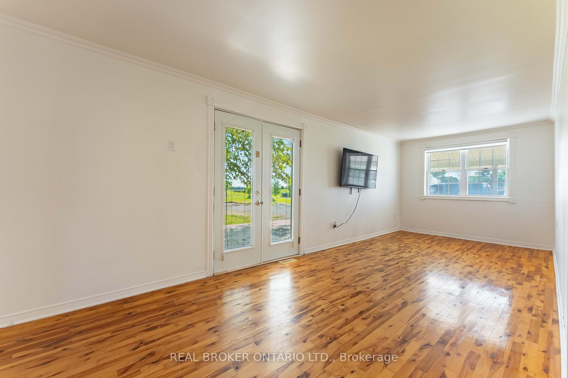 Photo 15 of 3449 Sarsfield Road, Ottawa, Cumberland West — HOMEH