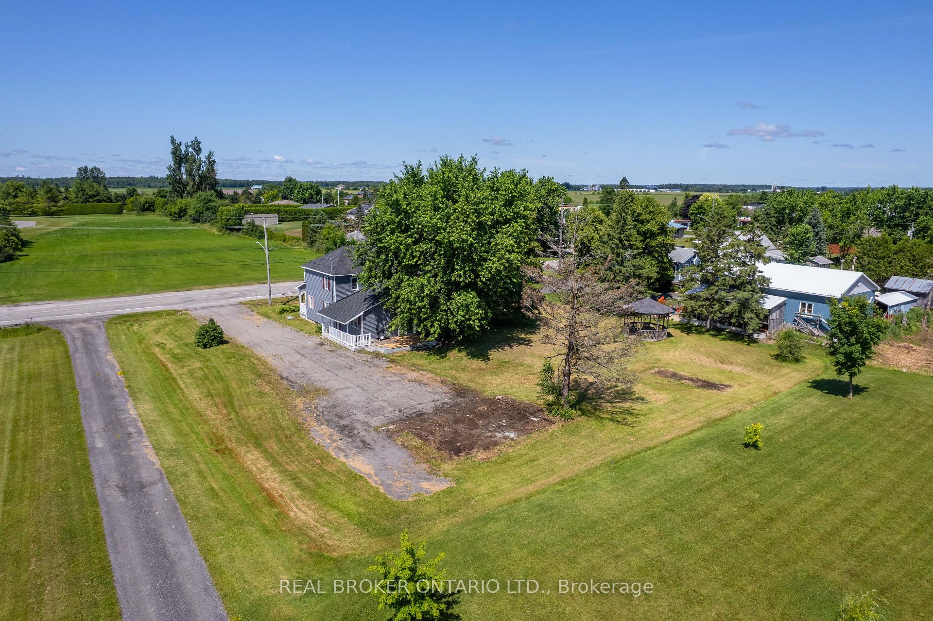 Photo 34 of 3449 Sarsfield Road, Ottawa, Cumberland West — HOMEH