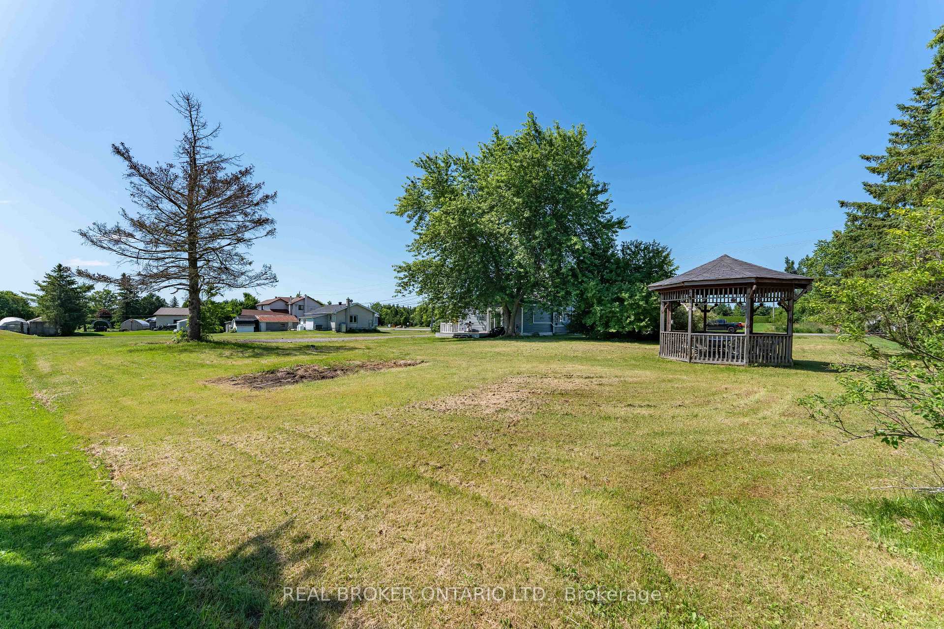 Photo 43 of 3449 Sarsfield Road, Ottawa, Cumberland West — HOMEH