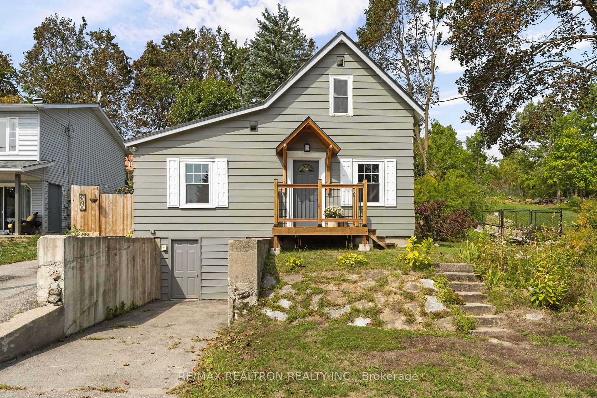 Photo 1 of 370 Arthur Street, Orillia — HOMEH