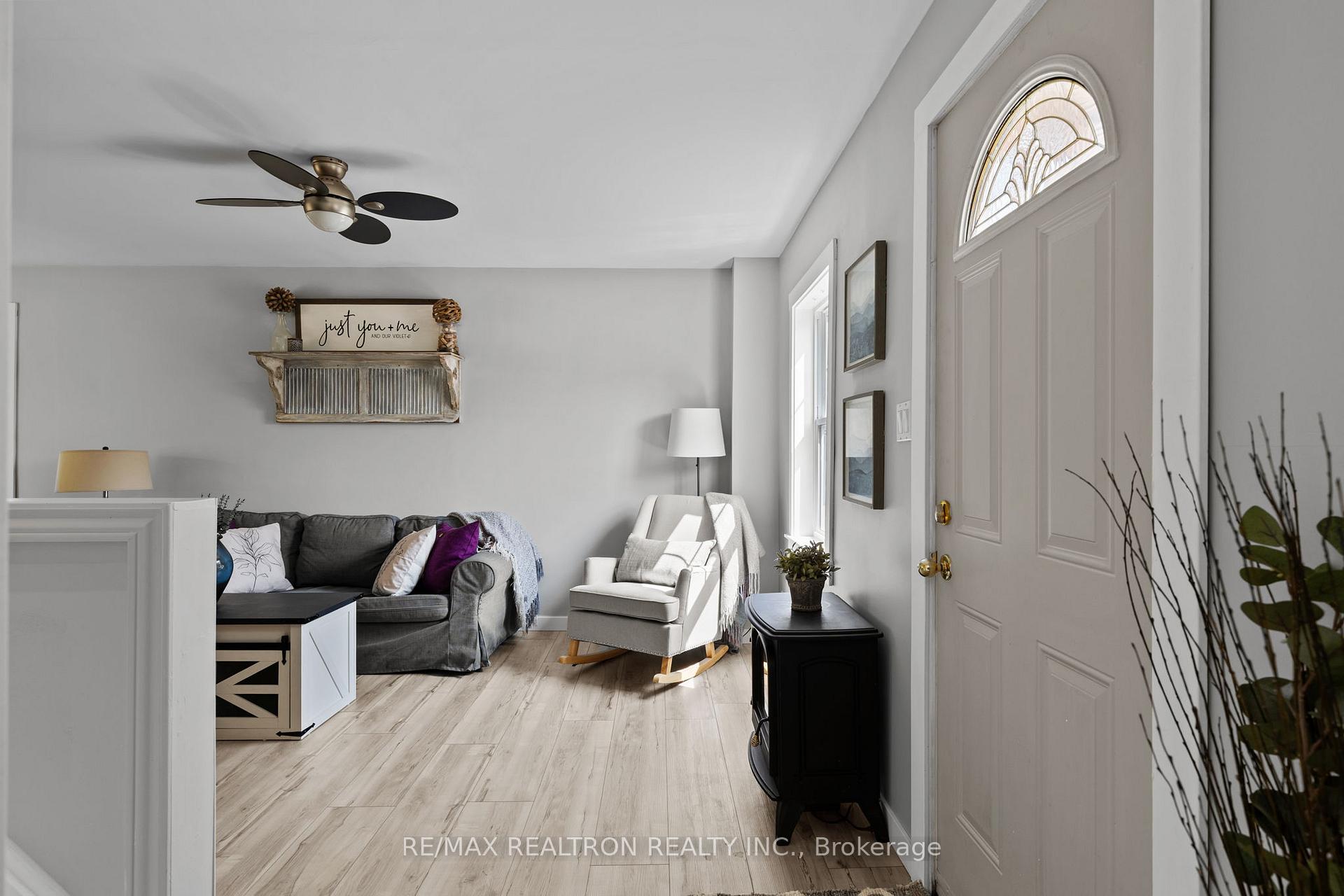 Photo 10 of 370 Arthur Street, Orillia — HOMEH