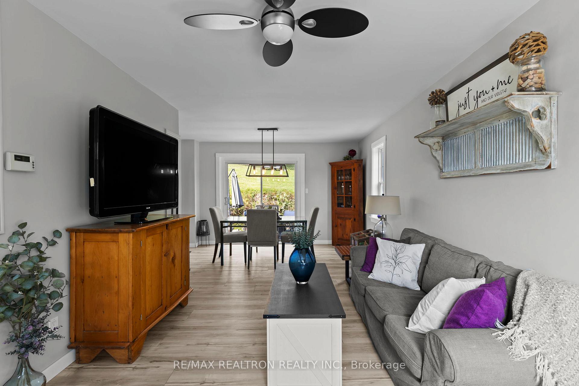 Photo 11 of 370 Arthur Street, Orillia — HOMEH