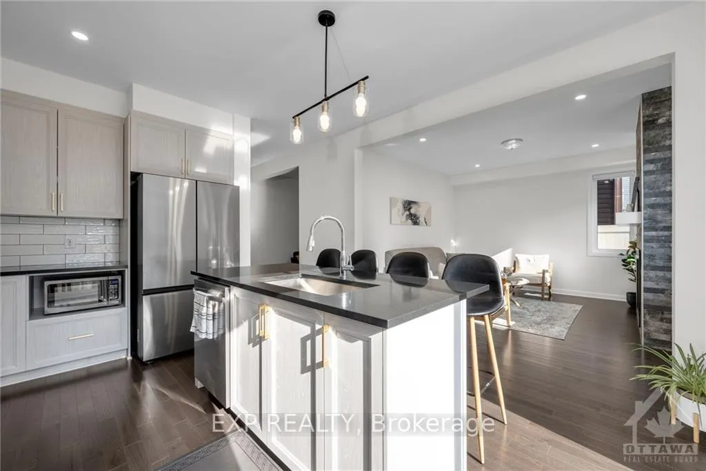 Photo 7 of 921 Lakeridge Drive, Ottawa, Avalon East — HOMEH