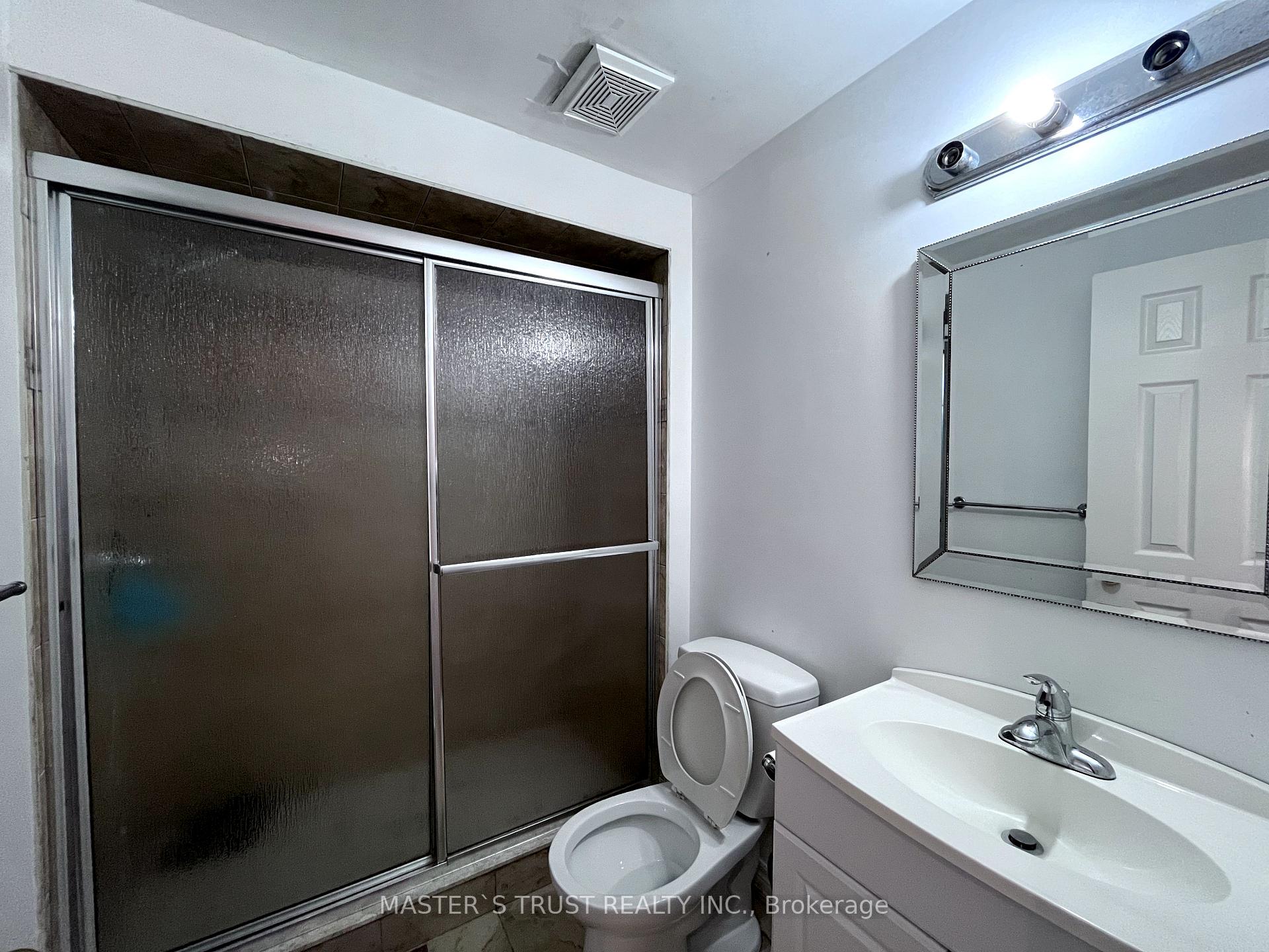 Photo 7 of 152 Swan Park Road, Markham, Greensborough — HOMEH