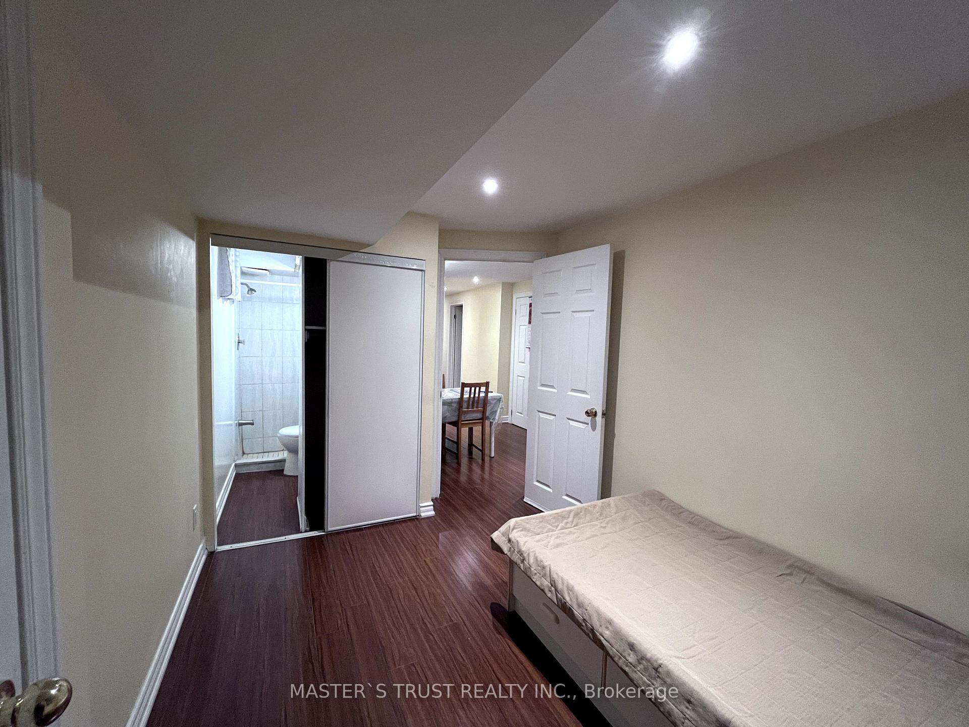 Photo 8 of 152 Swan Park Road, Markham, Greensborough — HOMEH