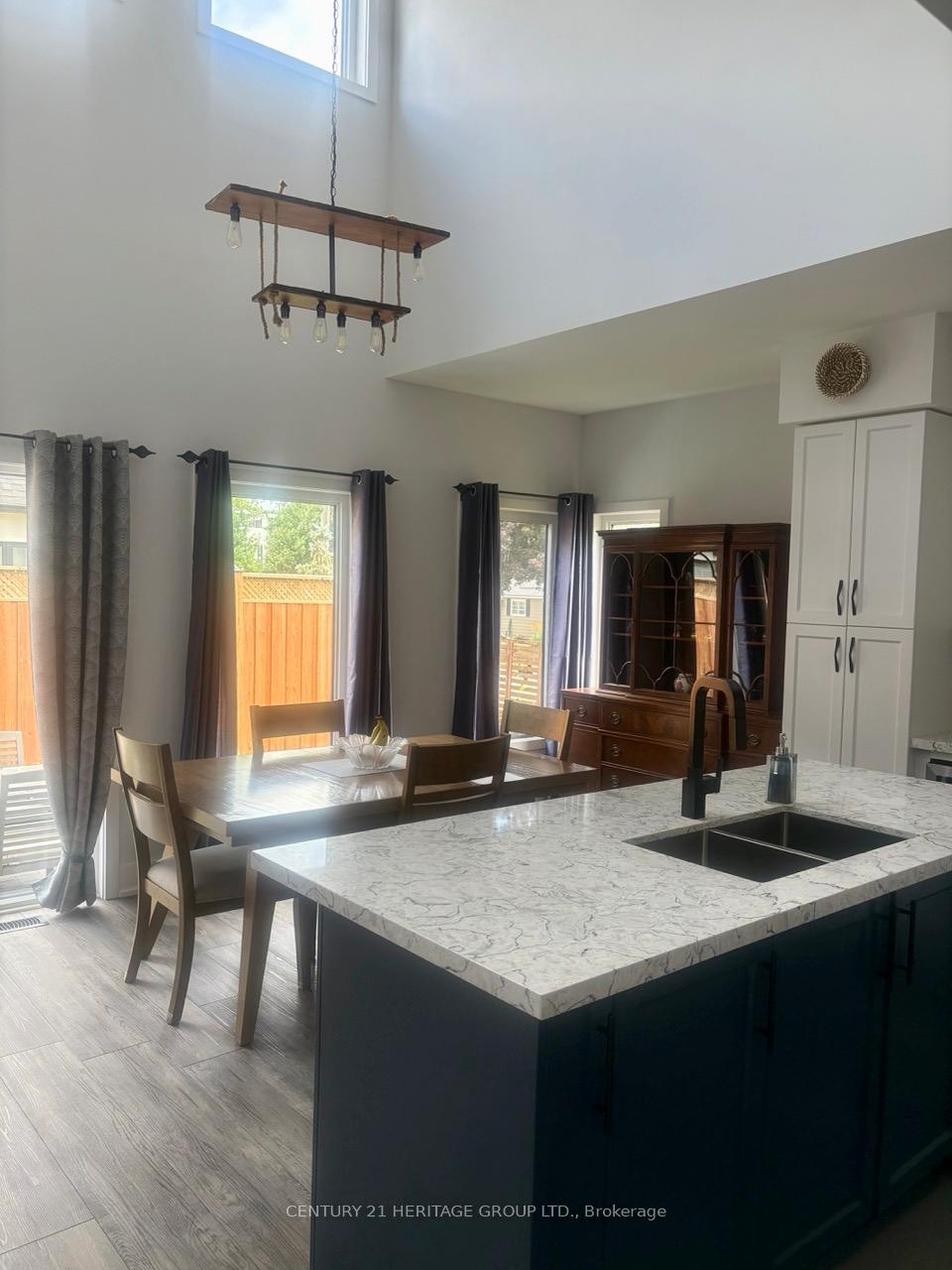 Photo 7 of 44 Ruby Crescent, Orillia — HOMEH