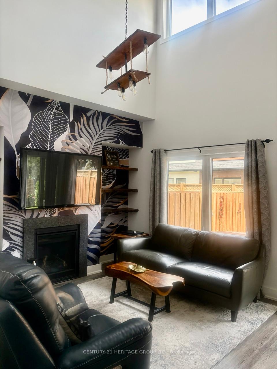 Photo 12 of 44 Ruby Crescent, Orillia — HOMEH