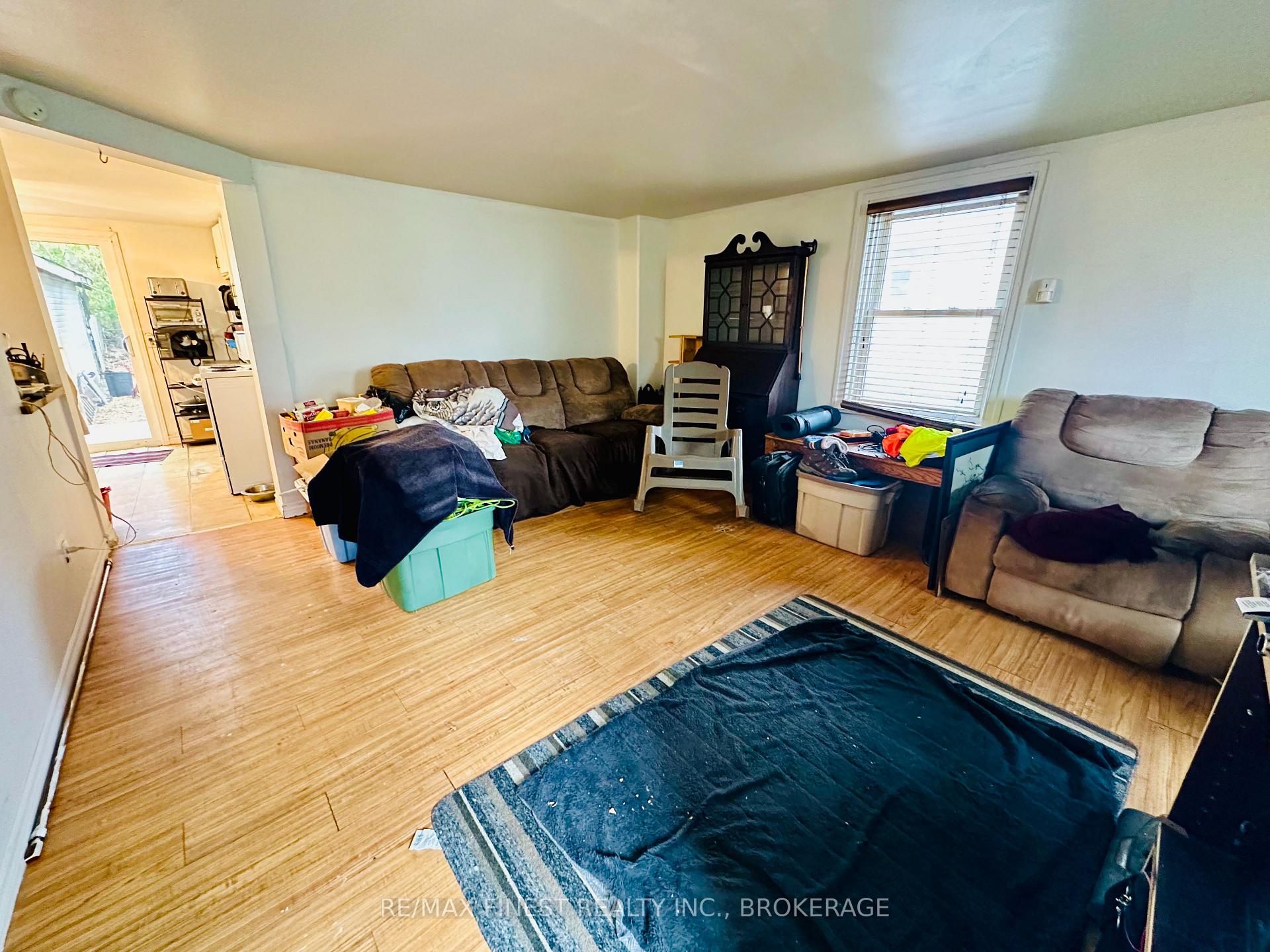 Photo 7 of 27 Hickson Avenue, Kingston, East of Sir John A. Blvd — HOMEH