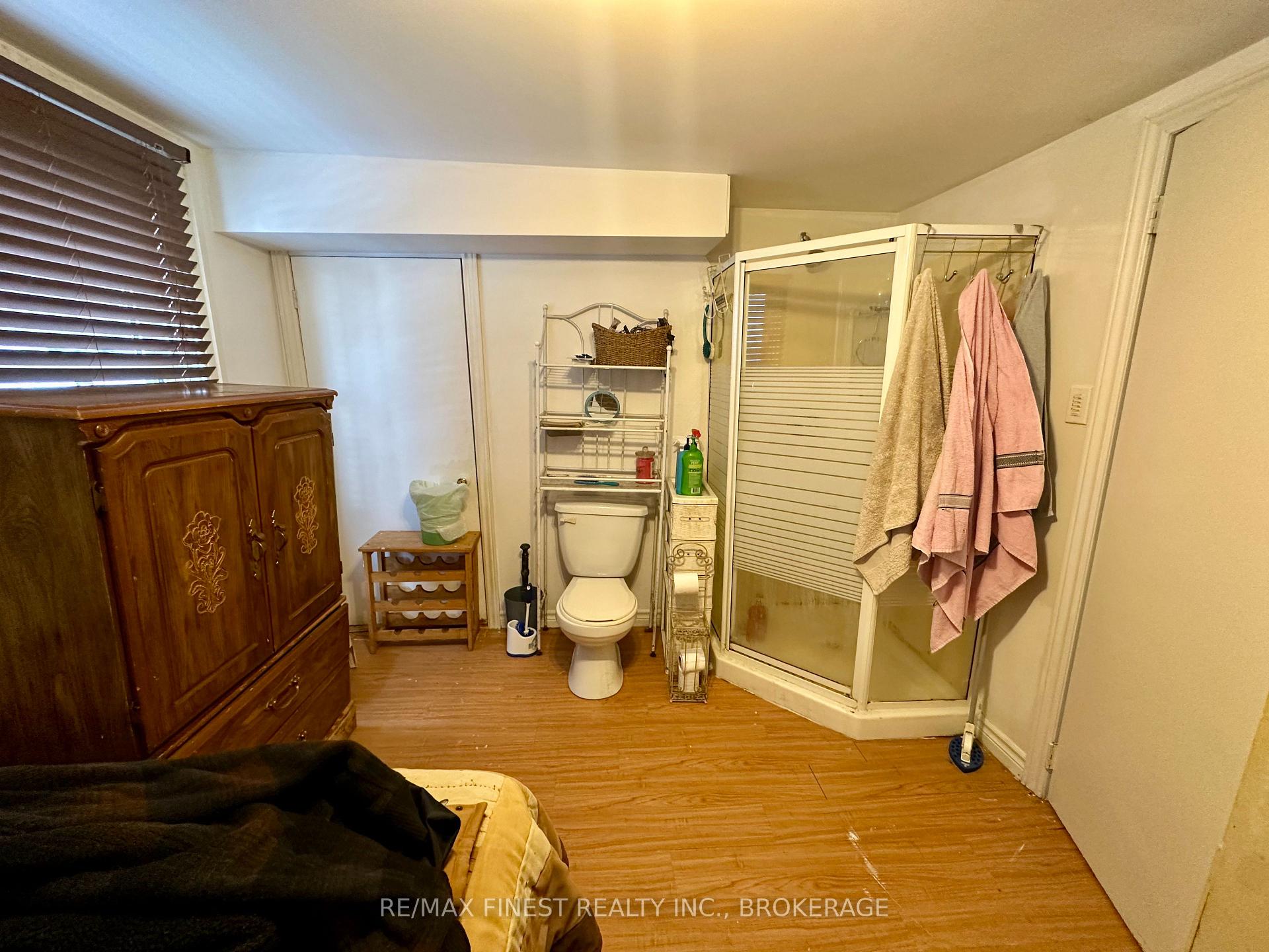 Photo 15 of 27 Hickson Avenue, Kingston, East of Sir John A. Blvd — HOMEH