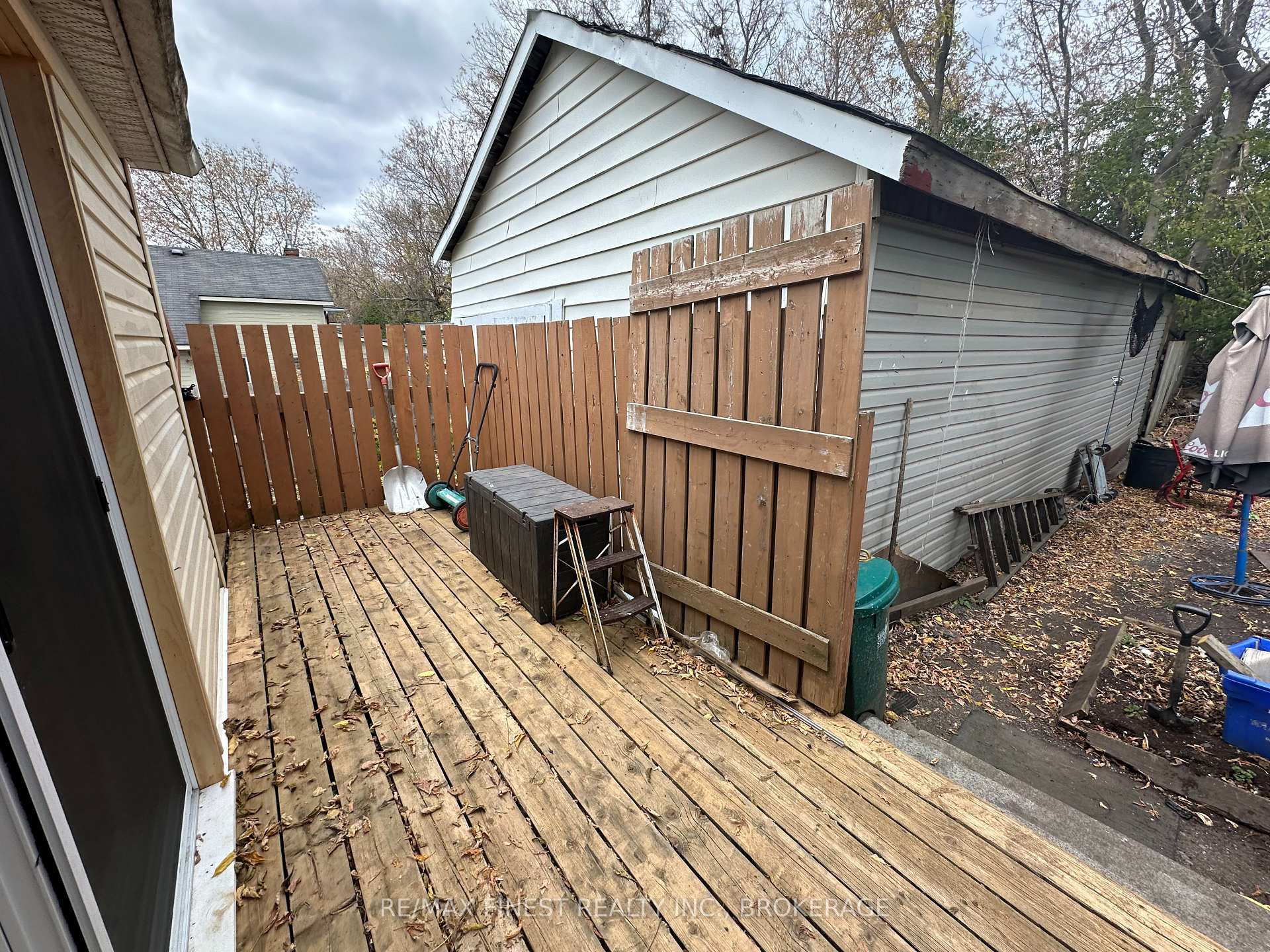 Photo 25 of 27 Hickson Avenue, Kingston, East of Sir John A. Blvd — HOMEH