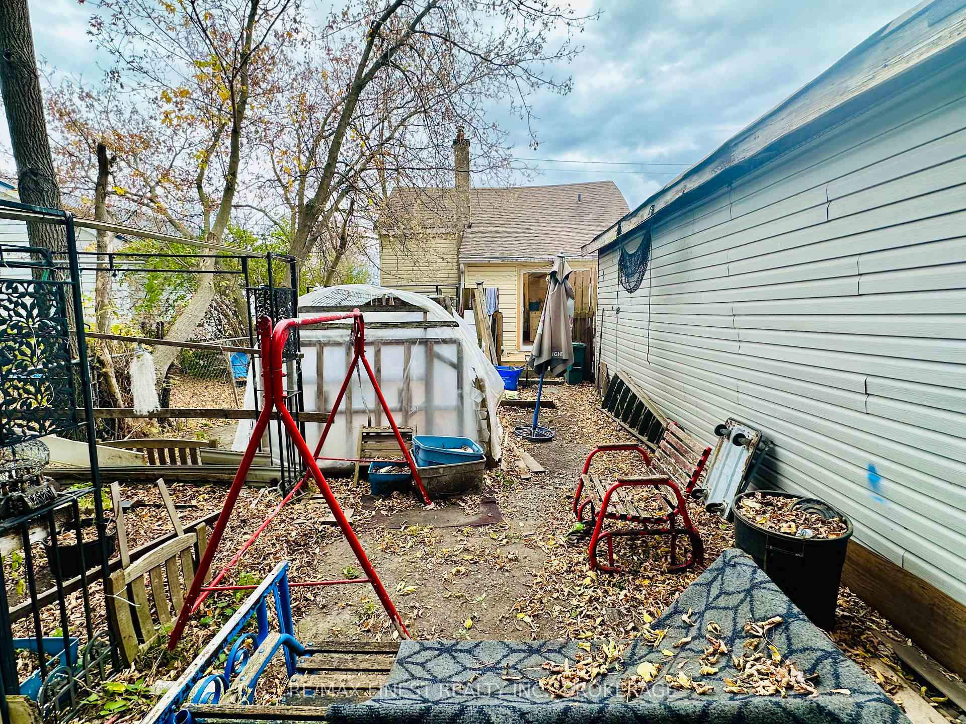 Photo 27 of 27 Hickson Avenue, Kingston, East of Sir John A. Blvd — HOMEH