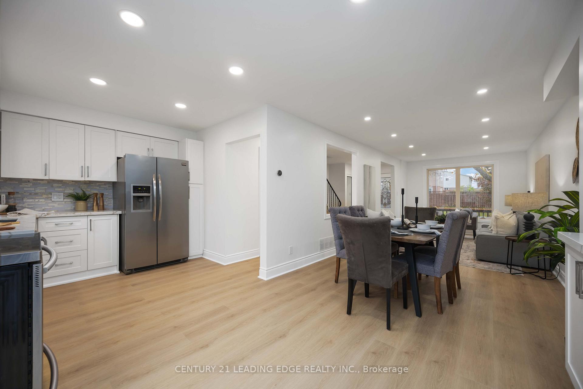 Photo 13 of 544 Lakeview Avenue, Oshawa, Lakeview — HOMEH