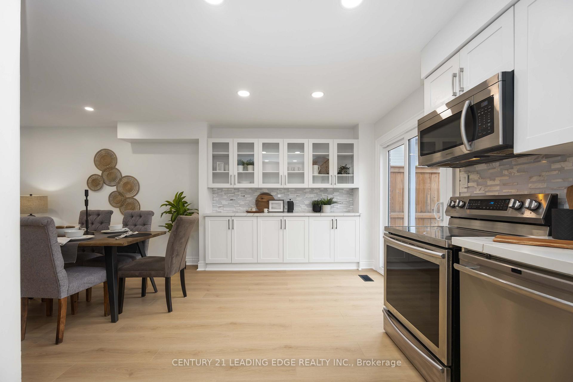 Photo 19 of 544 Lakeview Avenue, Oshawa, Lakeview — HOMEH