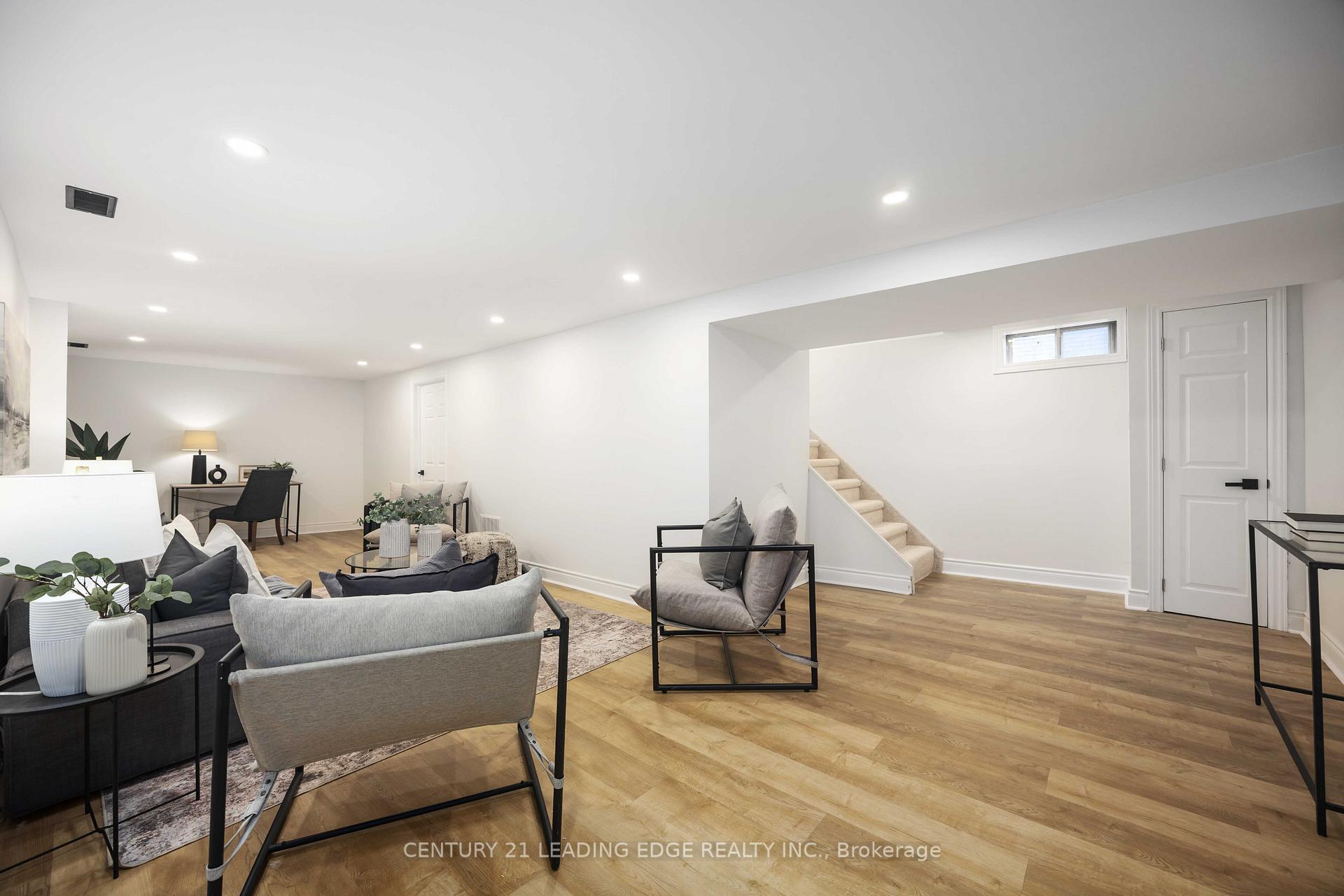Photo 33 of 544 Lakeview Avenue, Oshawa, Lakeview — HOMEH
