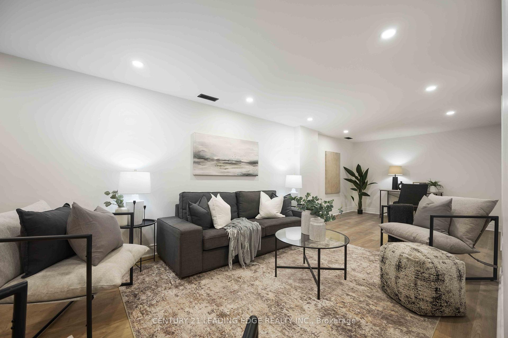 Photo 36 of 544 Lakeview Avenue, Oshawa, Lakeview — HOMEH