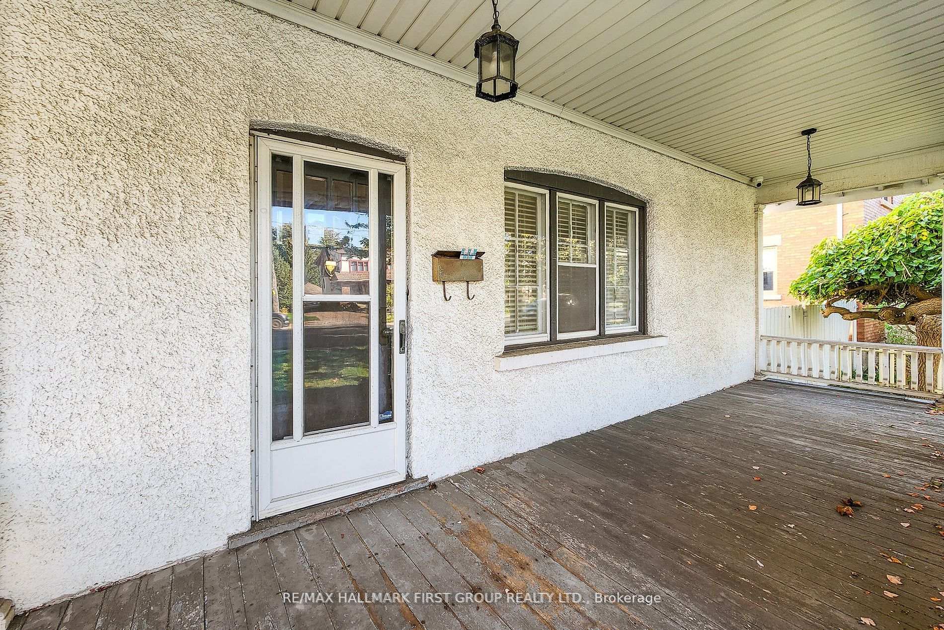 Photo 3 of 481 Simcoe Street N, Oshawa, O'Neill — HOMEH