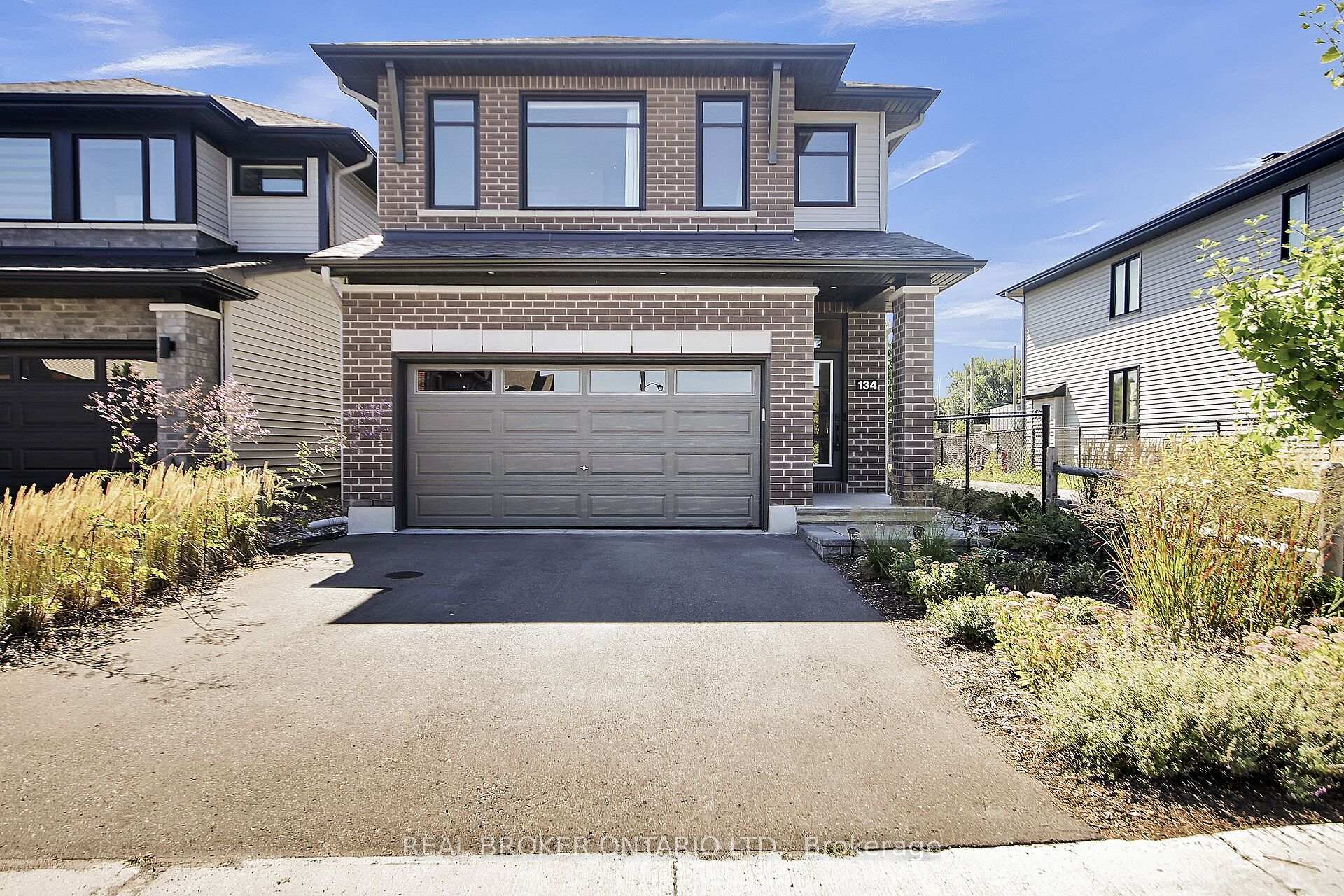 Photo 2 of 134 Crevasse Road, Ottawa, Mer Bleue/Bradley Estates/Anderson Park — HOMEH