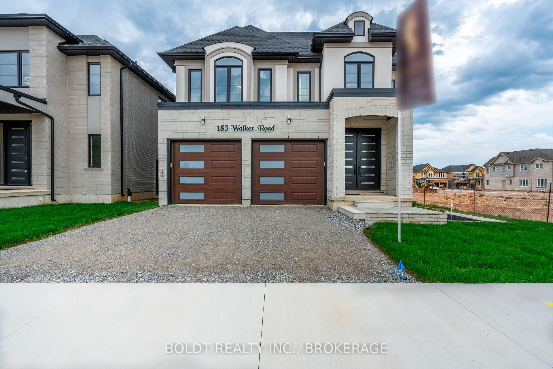 Photo 1 of 183 Walker Road, Pelham, Fonthill — HOMEH