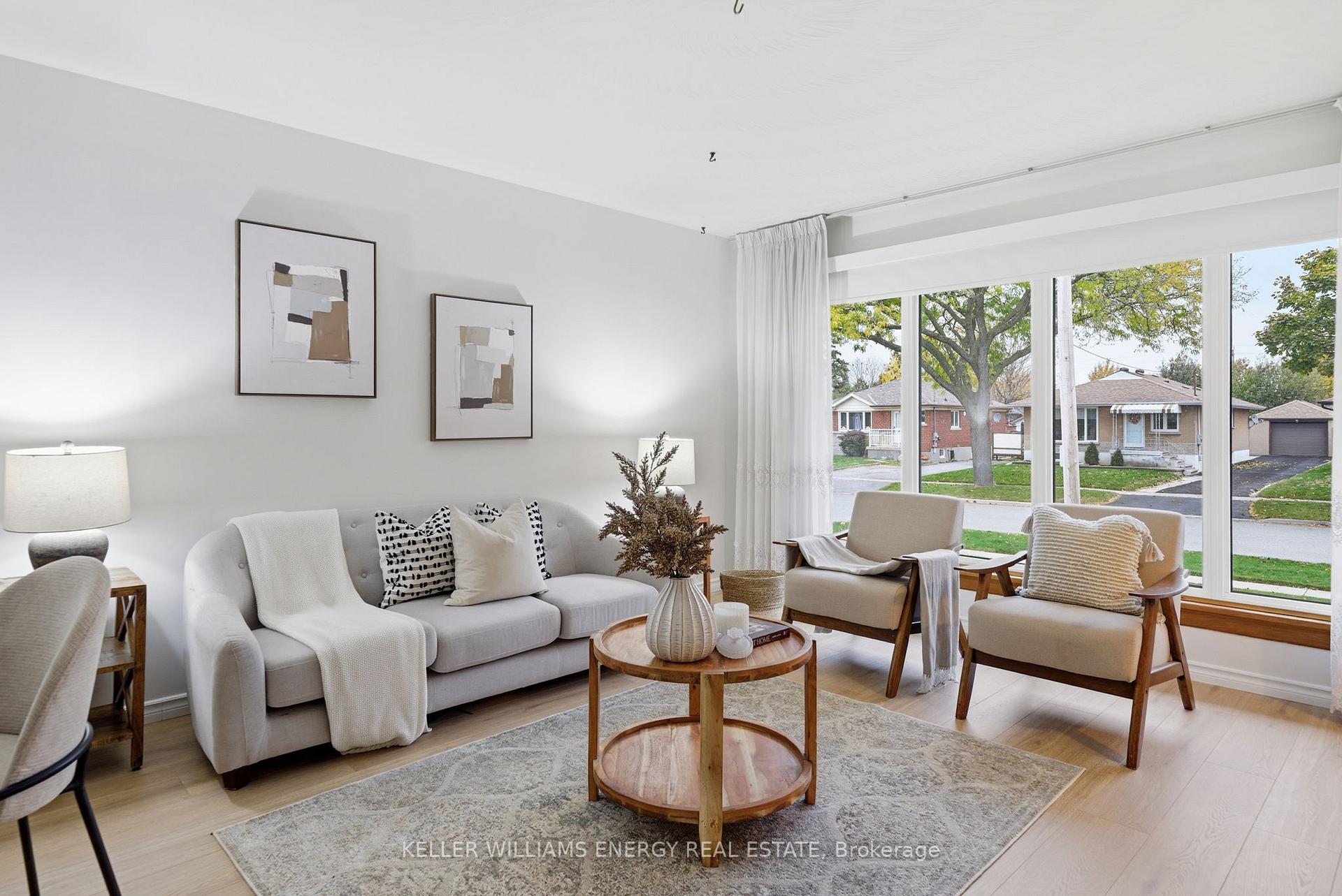 Photo 9 of 318 Guelph Street, Oshawa, Donevan — HOMEH