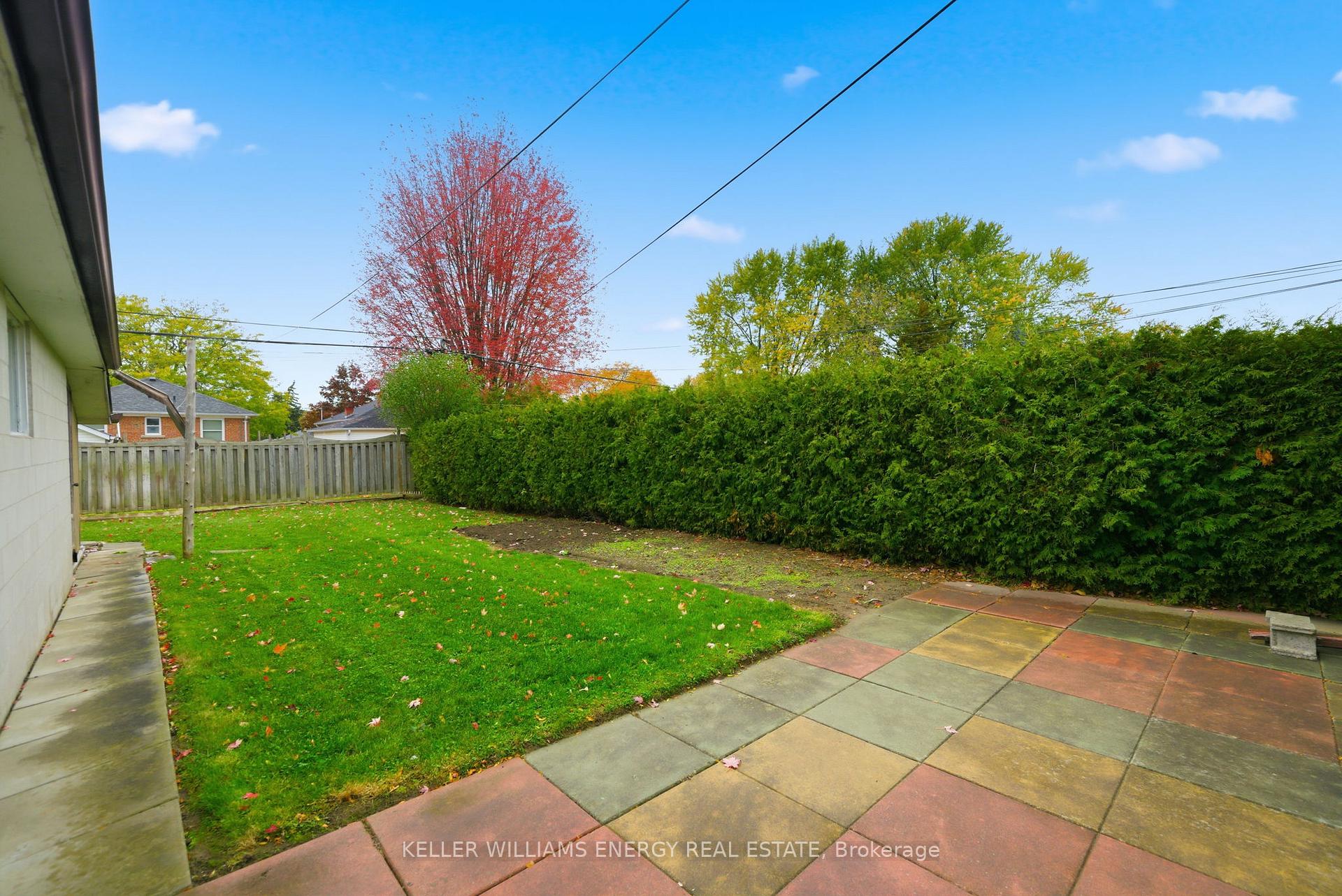 Photo 31 of 318 Guelph Street, Oshawa, Donevan — HOMEH