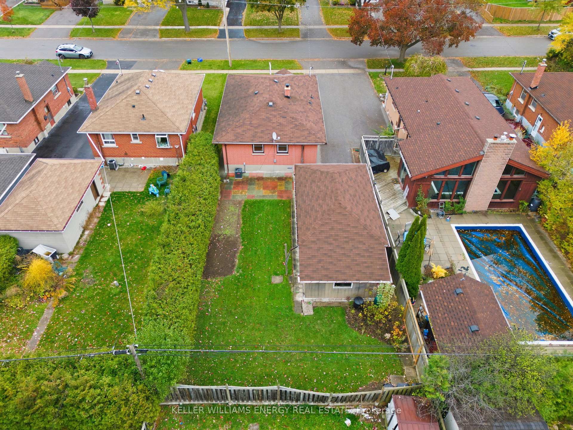 Photo 32 of 318 Guelph Street, Oshawa, Donevan — HOMEH