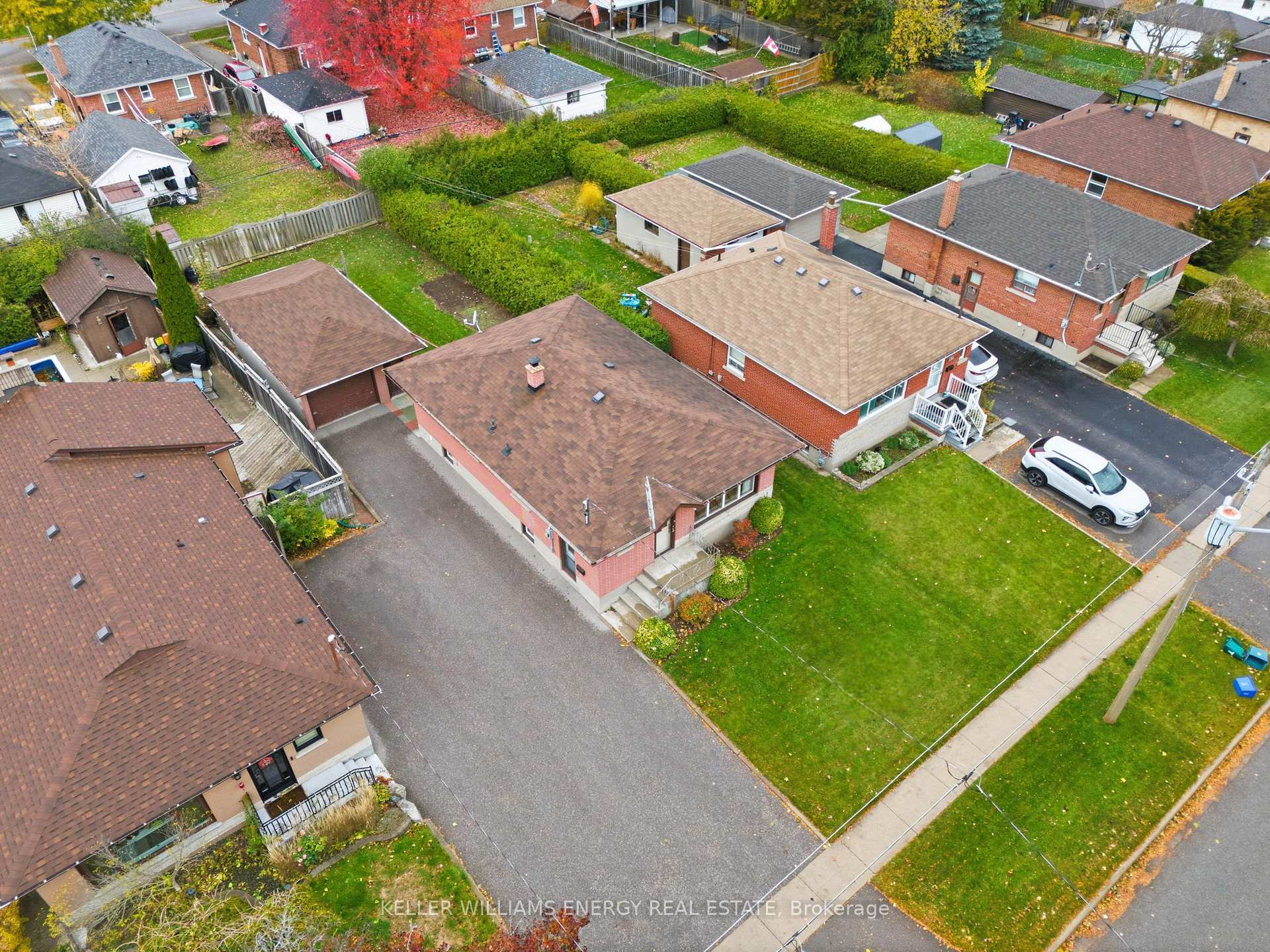Photo 34 of 318 Guelph Street, Oshawa, Donevan — HOMEH