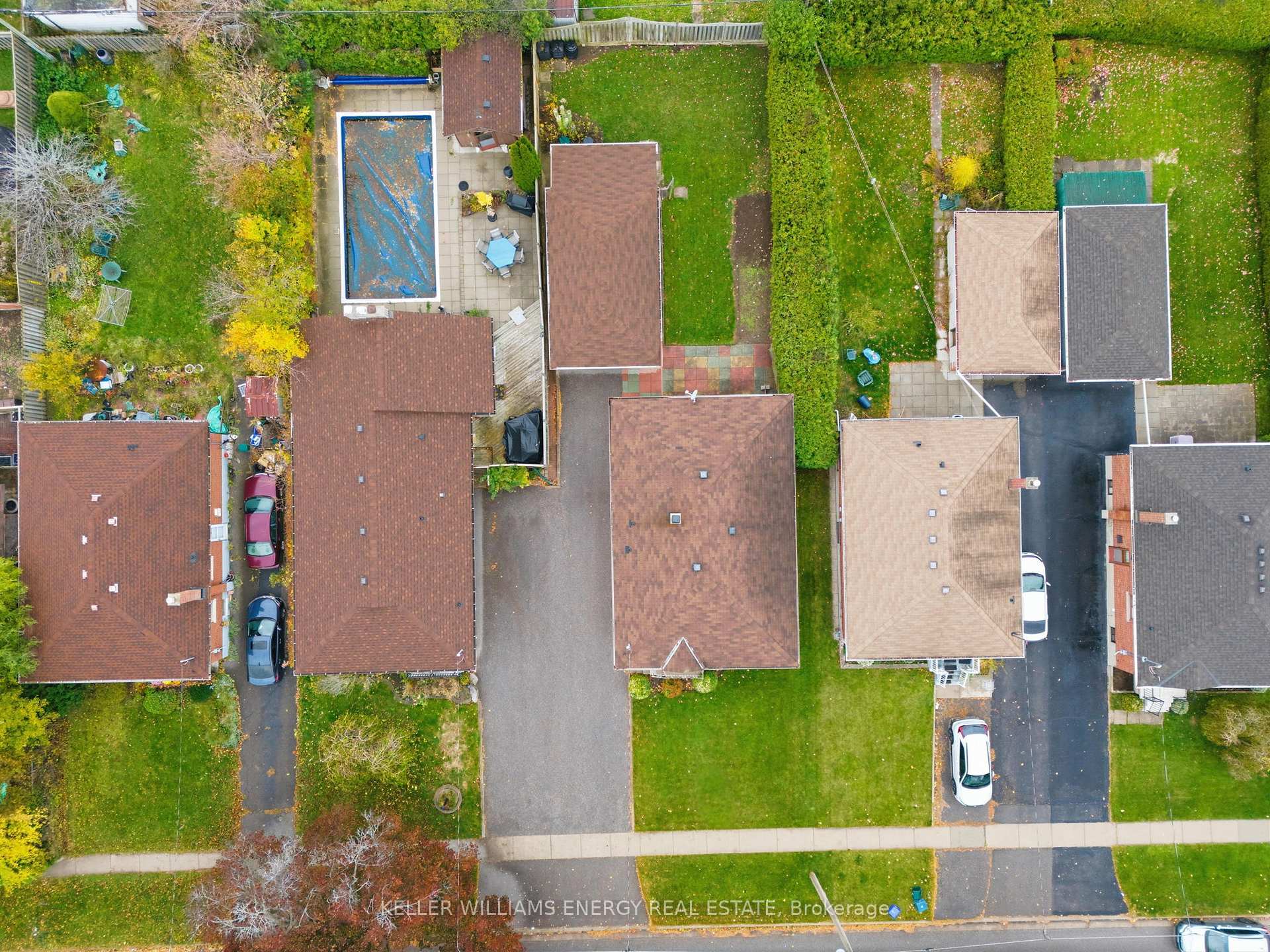Photo 35 of 318 Guelph Street, Oshawa, Donevan — HOMEH