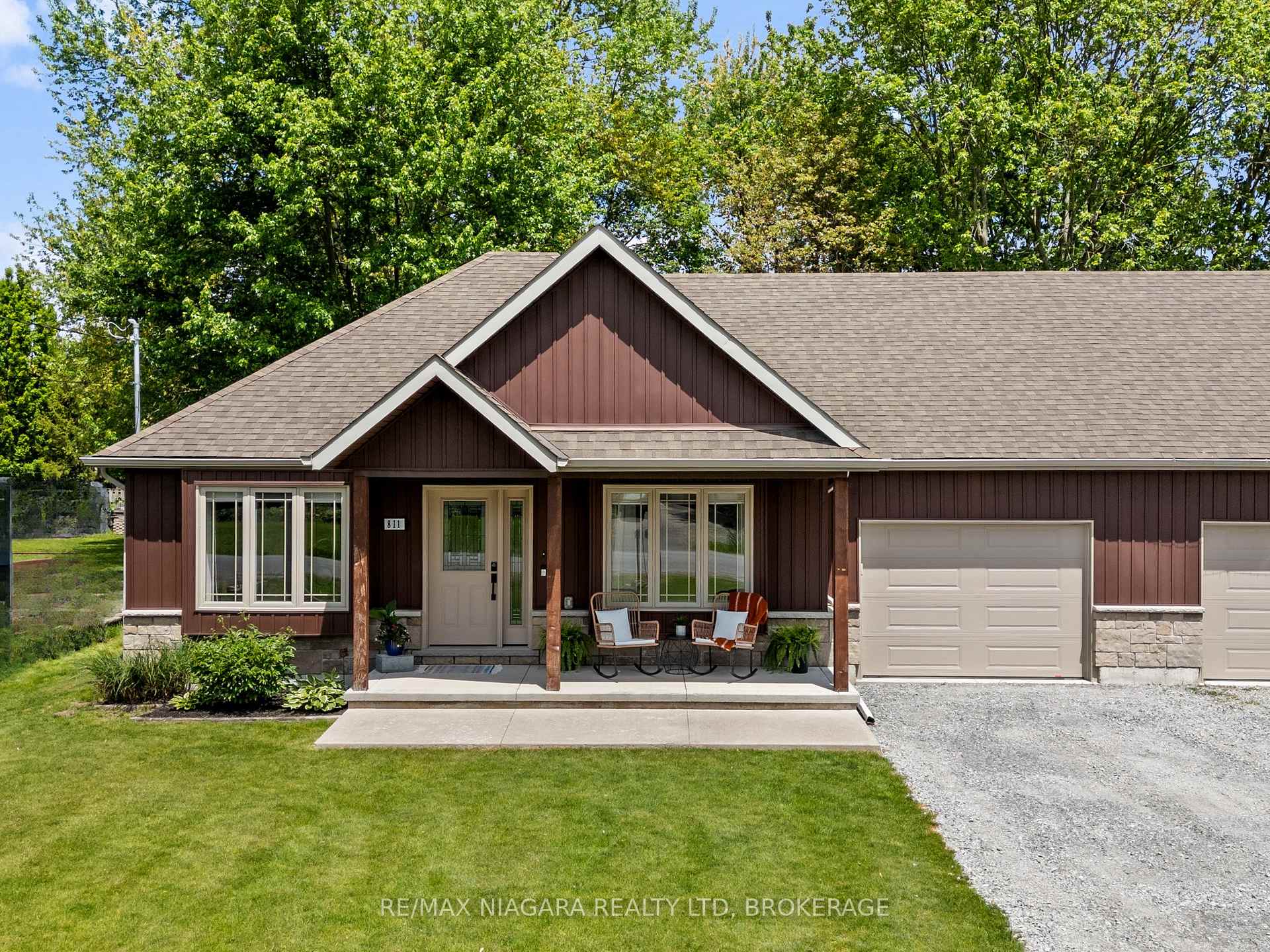 Photo 2 of 811 Foss Road, Pelham, Fenwick — HOMEH
