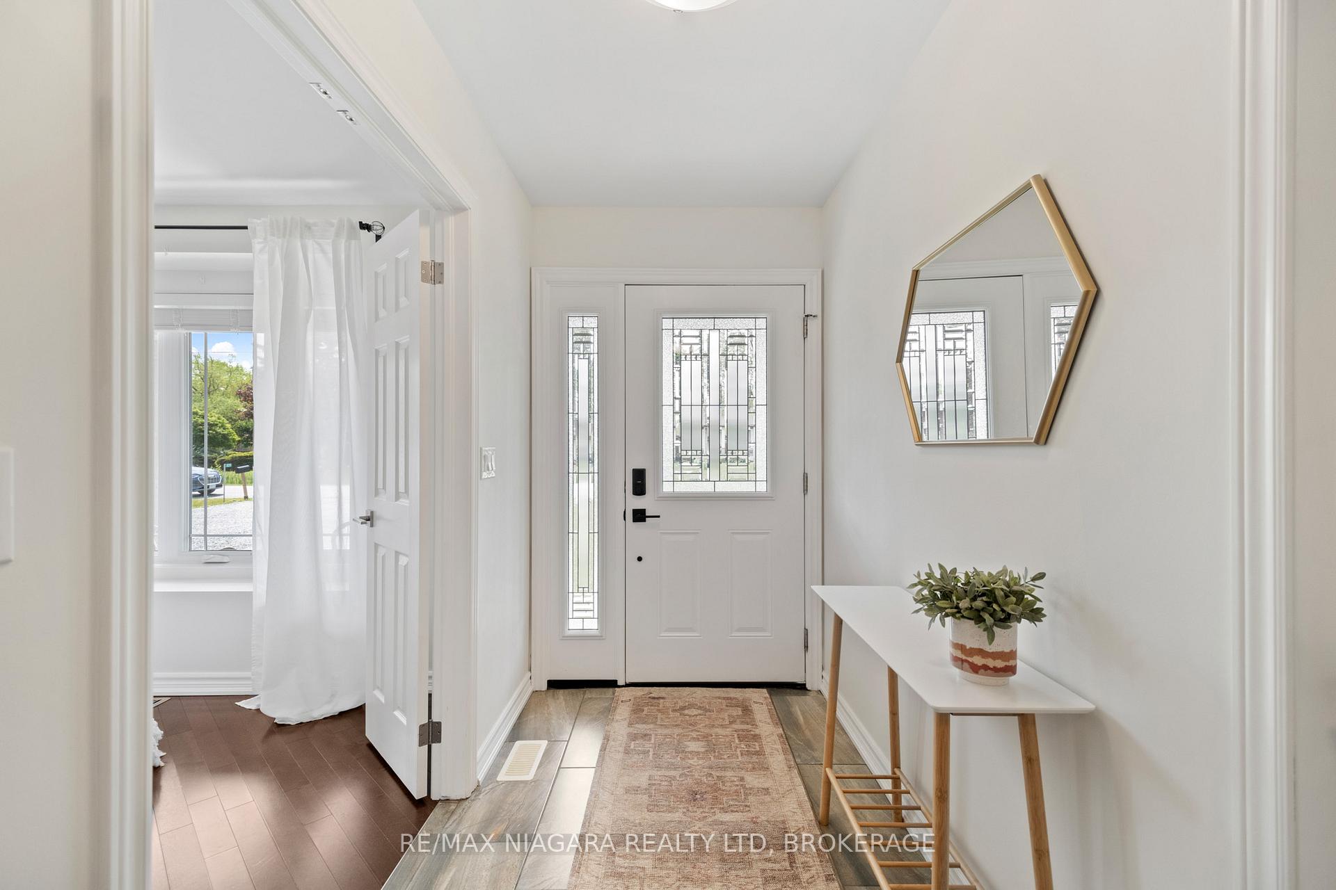 Photo 5 of 811 Foss Road, Pelham, Fenwick — HOMEH