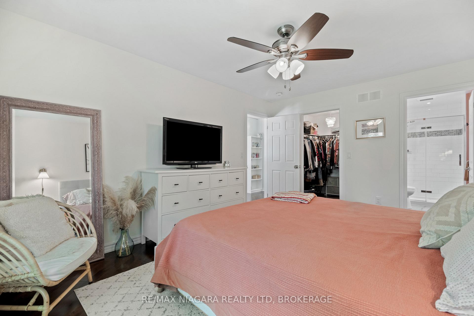 Photo 15 of 811 Foss Road, Pelham, Fenwick — HOMEH