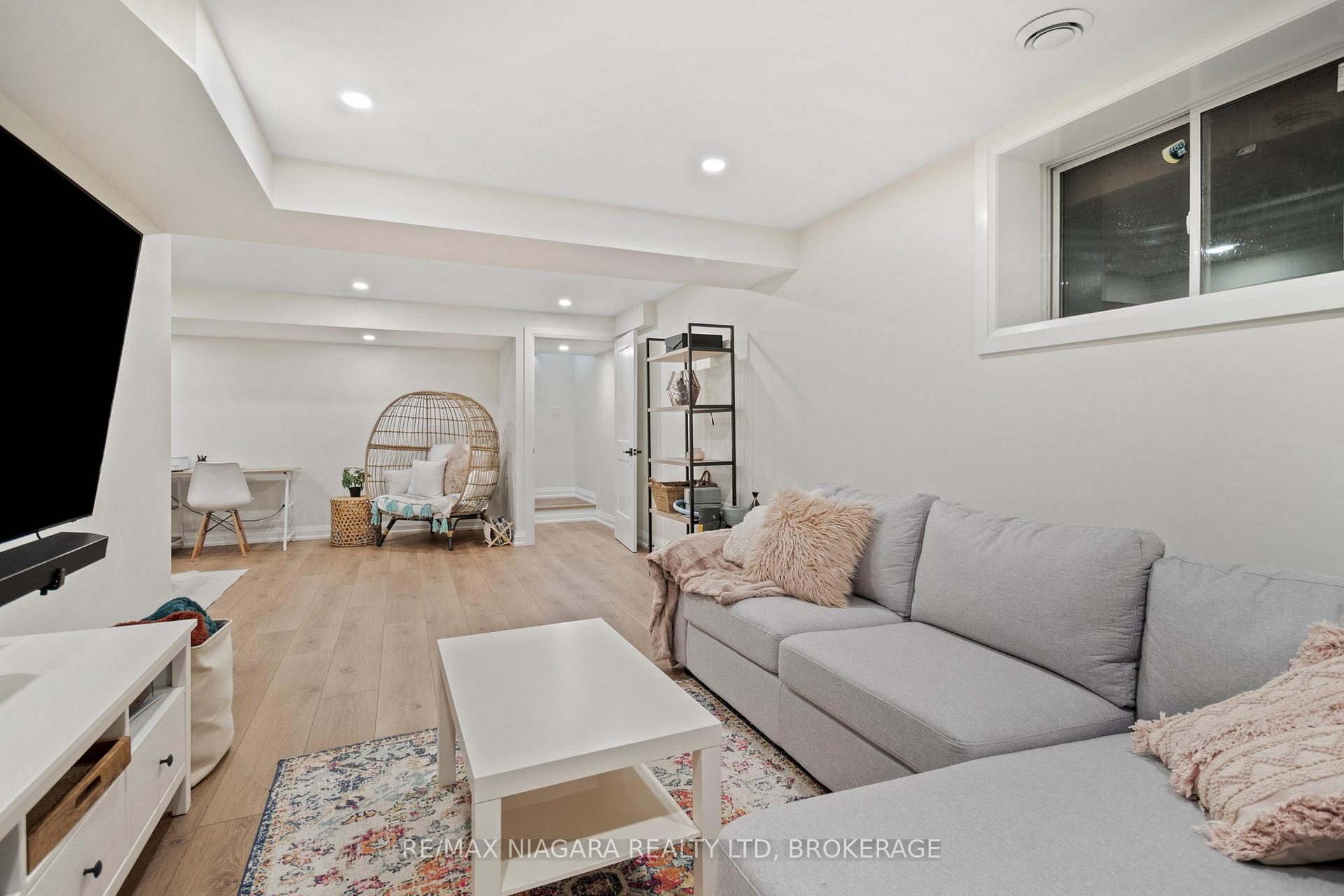 Photo 25 of 811 Foss Road, Pelham, Fenwick — HOMEH