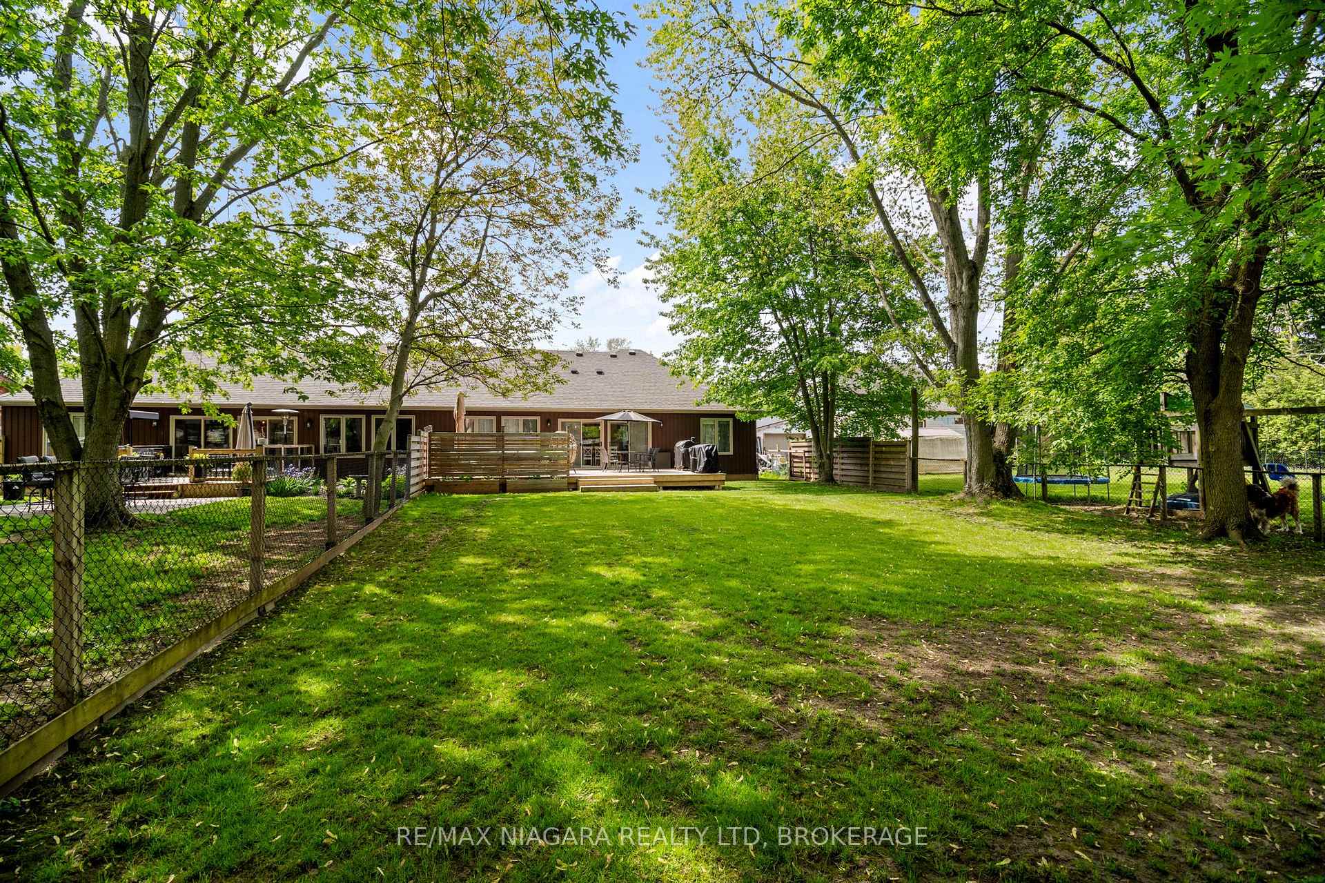 Photo 36 of 811 Foss Road, Pelham, Fenwick — HOMEH