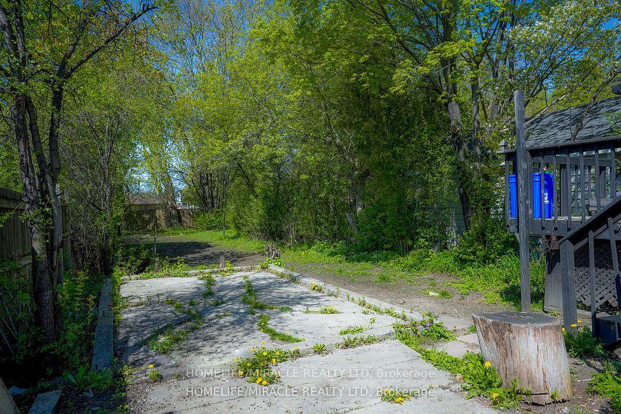 Photo 33 of 232 Burk Street, Oshawa, Vanier — HOMEH