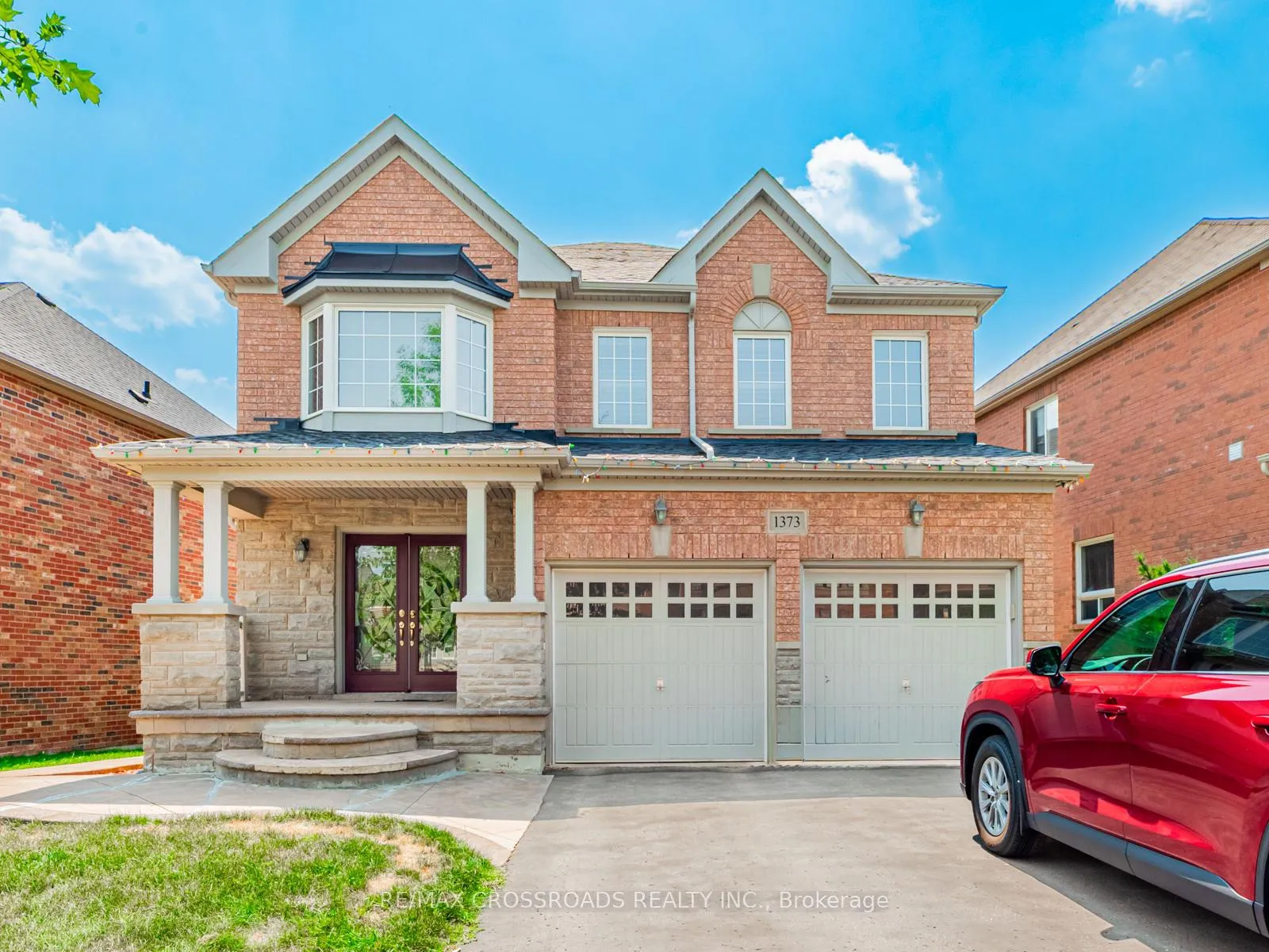 Front of 1373 Wallig Avenue