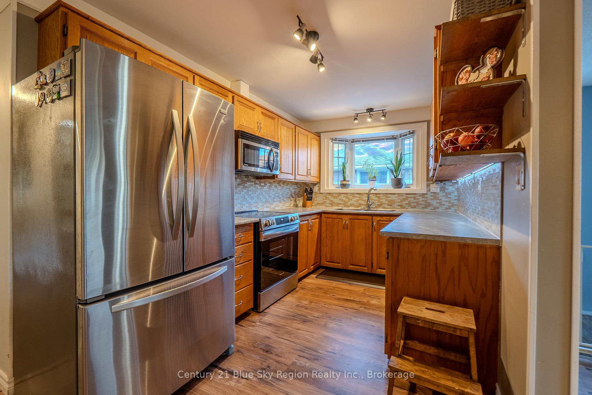 Photo 7 of 859 Tackaberry Drive, North Bay, West End — HOMEH