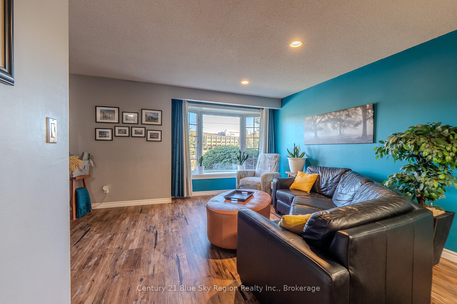 Photo 13 of 859 Tackaberry Drive, North Bay, West End — HOMEH