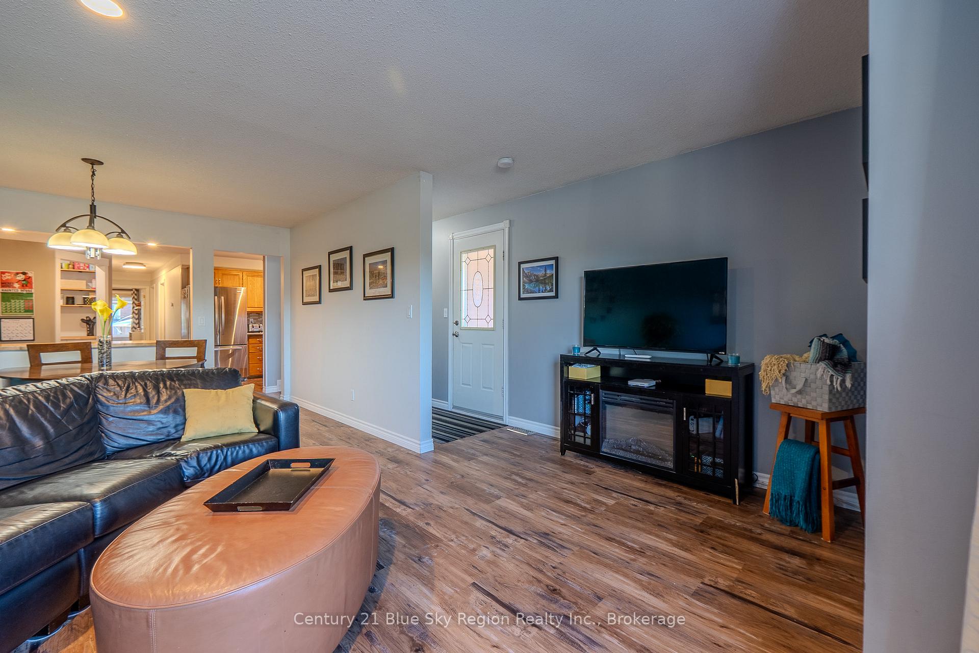Photo 16 of 859 Tackaberry Drive, North Bay, West End — HOMEH