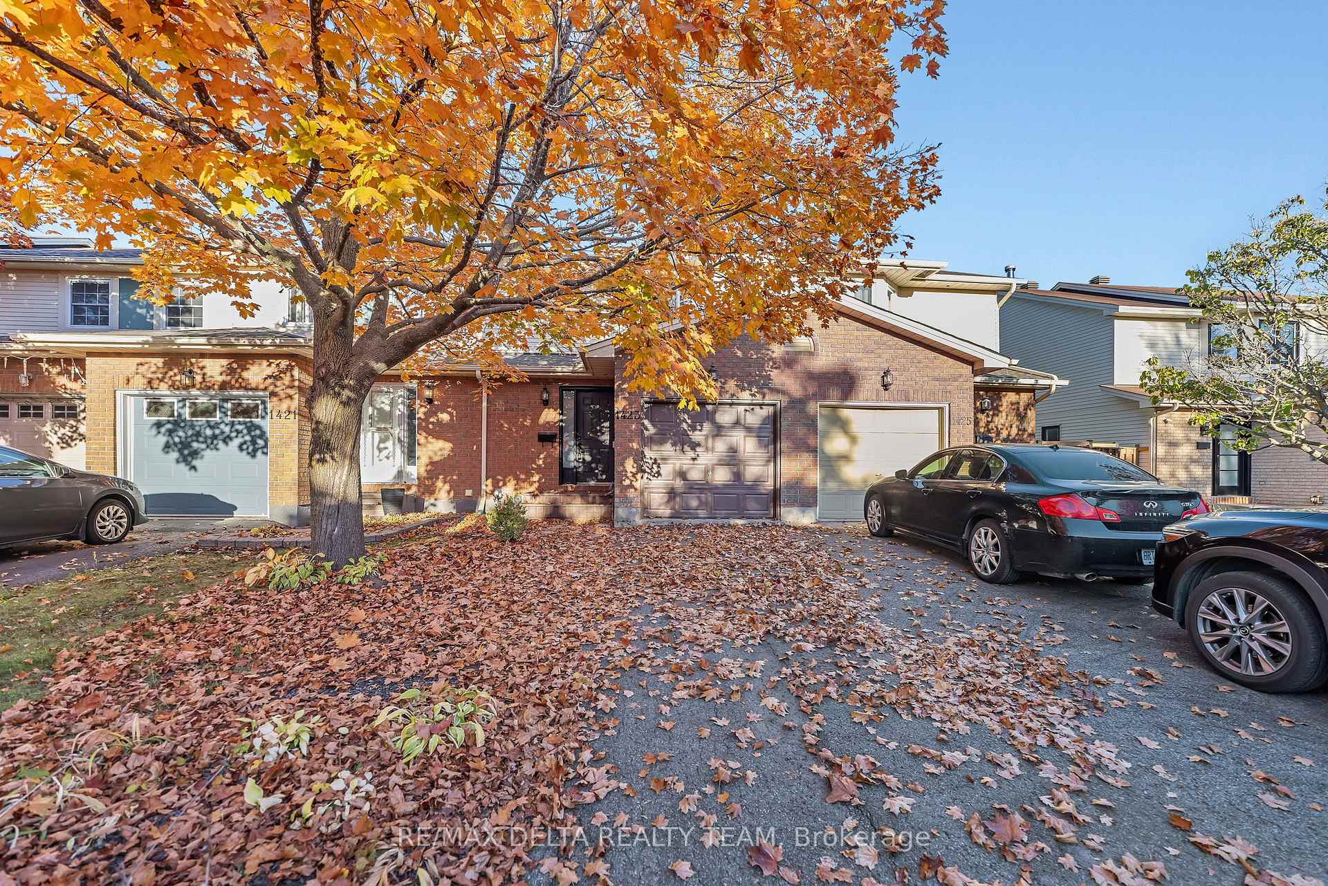 Photo 1 of 1423 Caravel Crescent, Ottawa, Bilberry Creek/Queenswood Heights — HOMEH