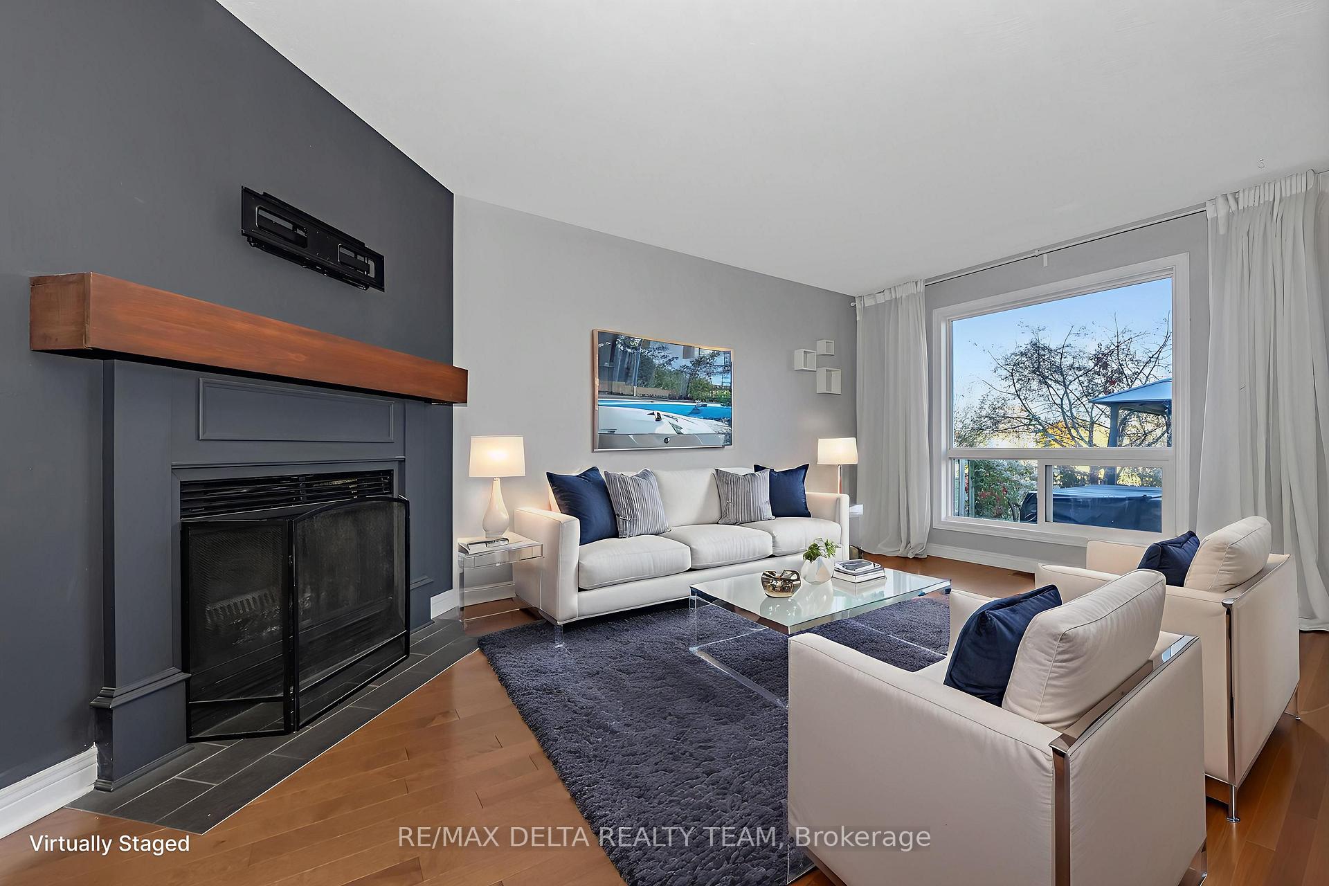 Photo 5 of 1423 Caravel Crescent, Ottawa, Bilberry Creek/Queenswood Heights — HOMEH
