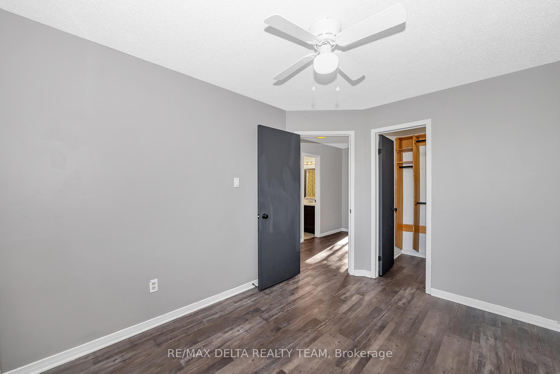 Photo 18 of 1423 Caravel Crescent, Ottawa, Bilberry Creek/Queenswood Heights — HOMEH