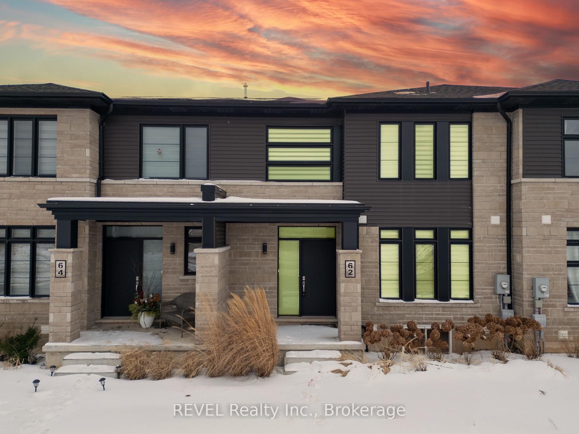 Front of 62 Summersides Boulevard