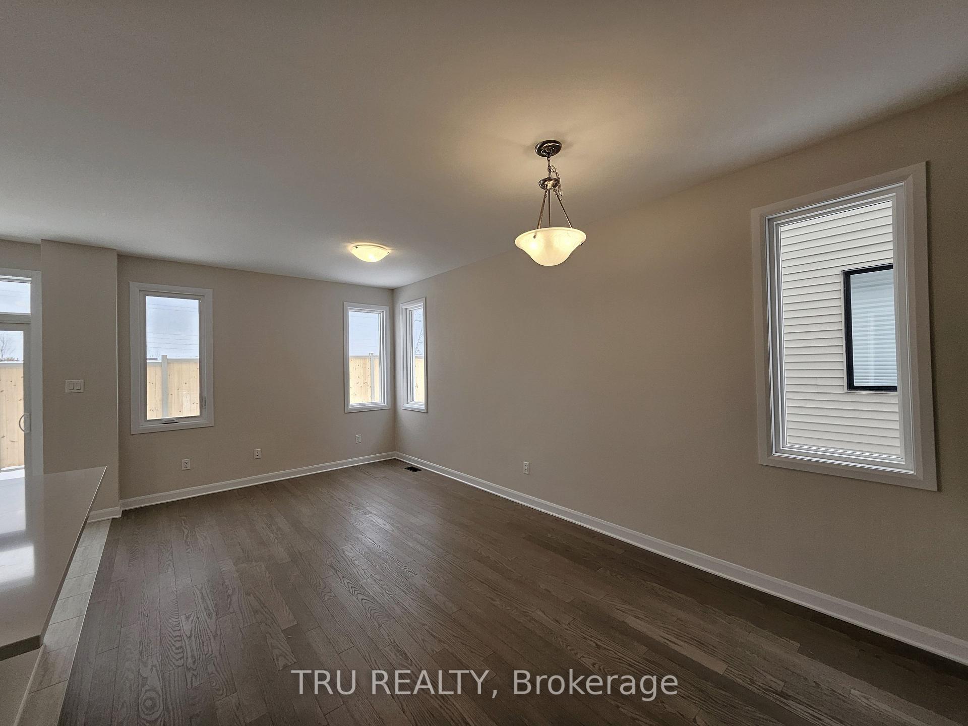 Photo 6 of 379 Establish Avenue, Ottawa, Avalon West — HOMEH