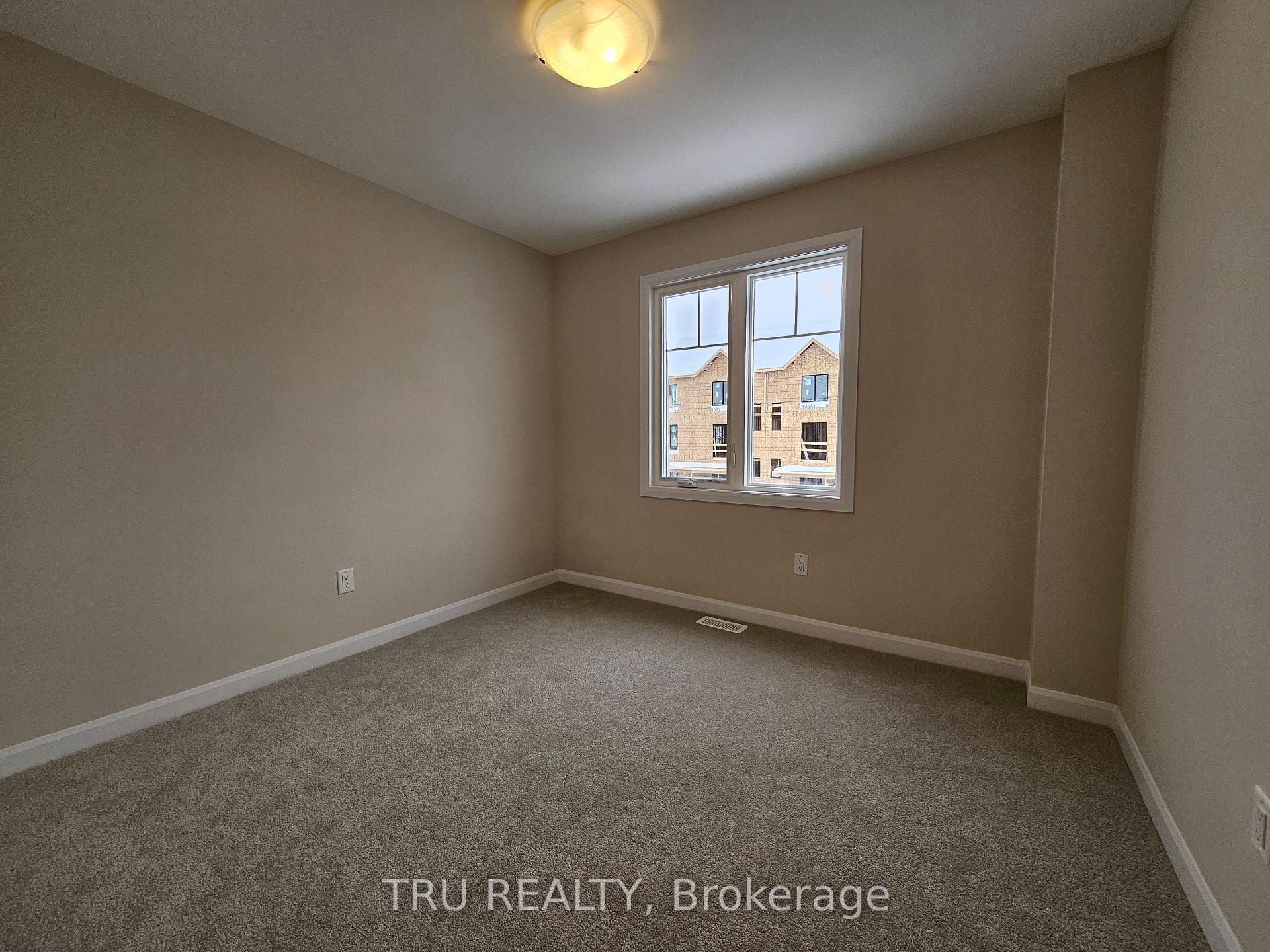 Photo 18 of 379 Establish Avenue, Ottawa, Avalon West — HOMEH