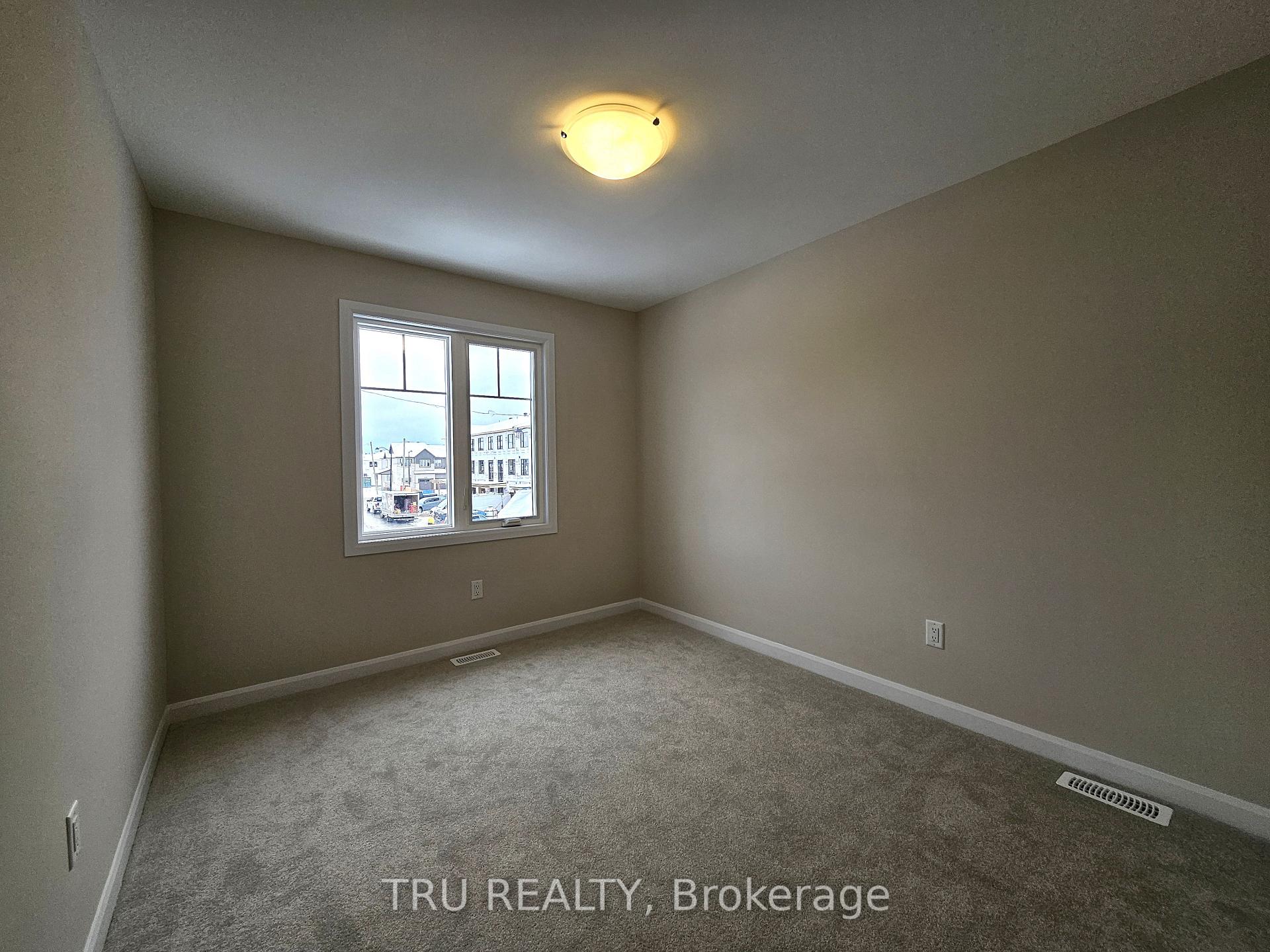Photo 20 of 379 Establish Avenue, Ottawa, Avalon West — HOMEH