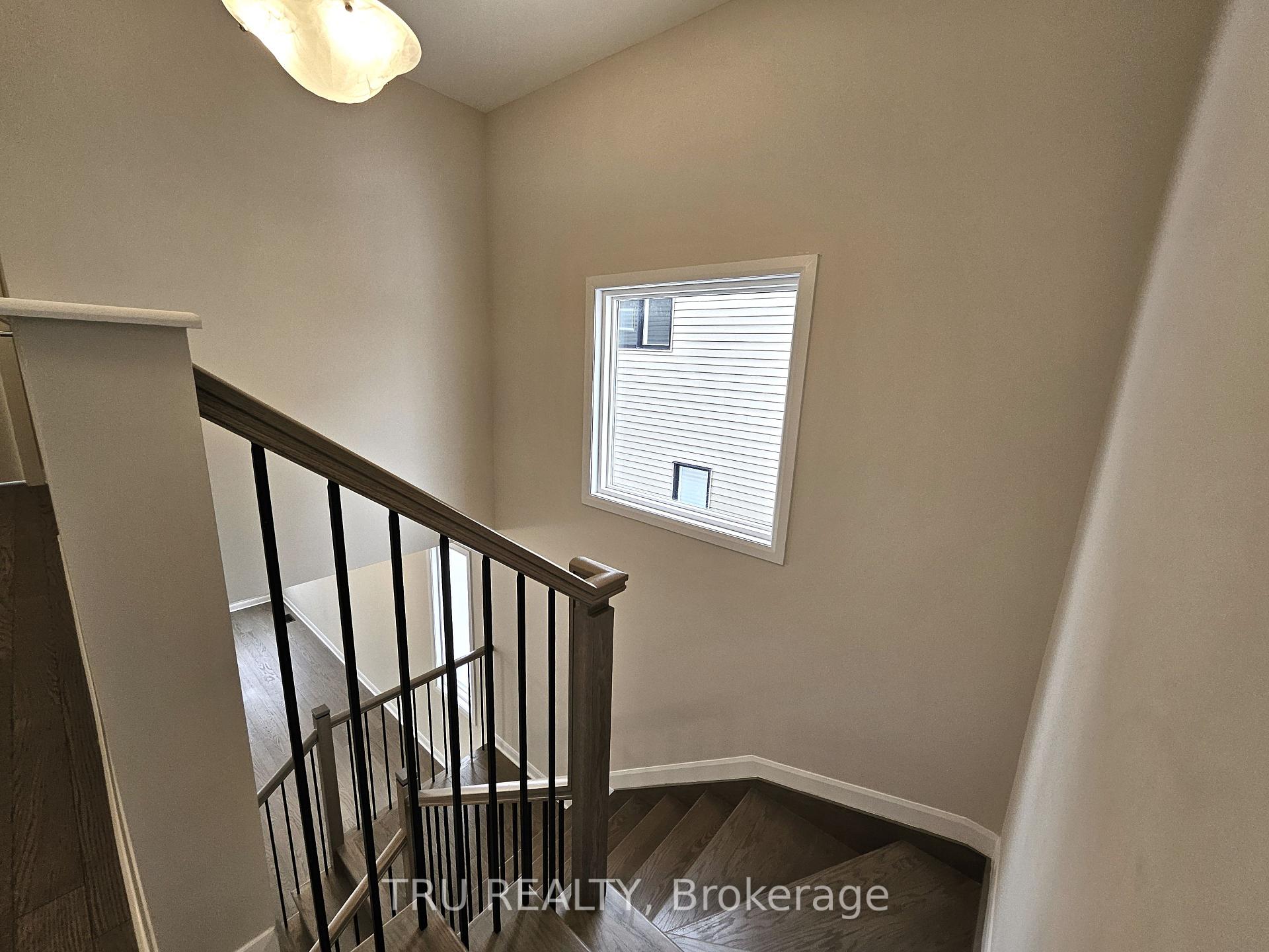 Photo 22 of 379 Establish Avenue, Ottawa, Avalon West — HOMEH