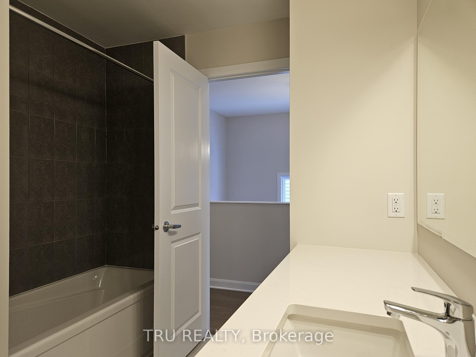 Photo 24 of 379 Establish Avenue, Ottawa, Avalon West — HOMEH