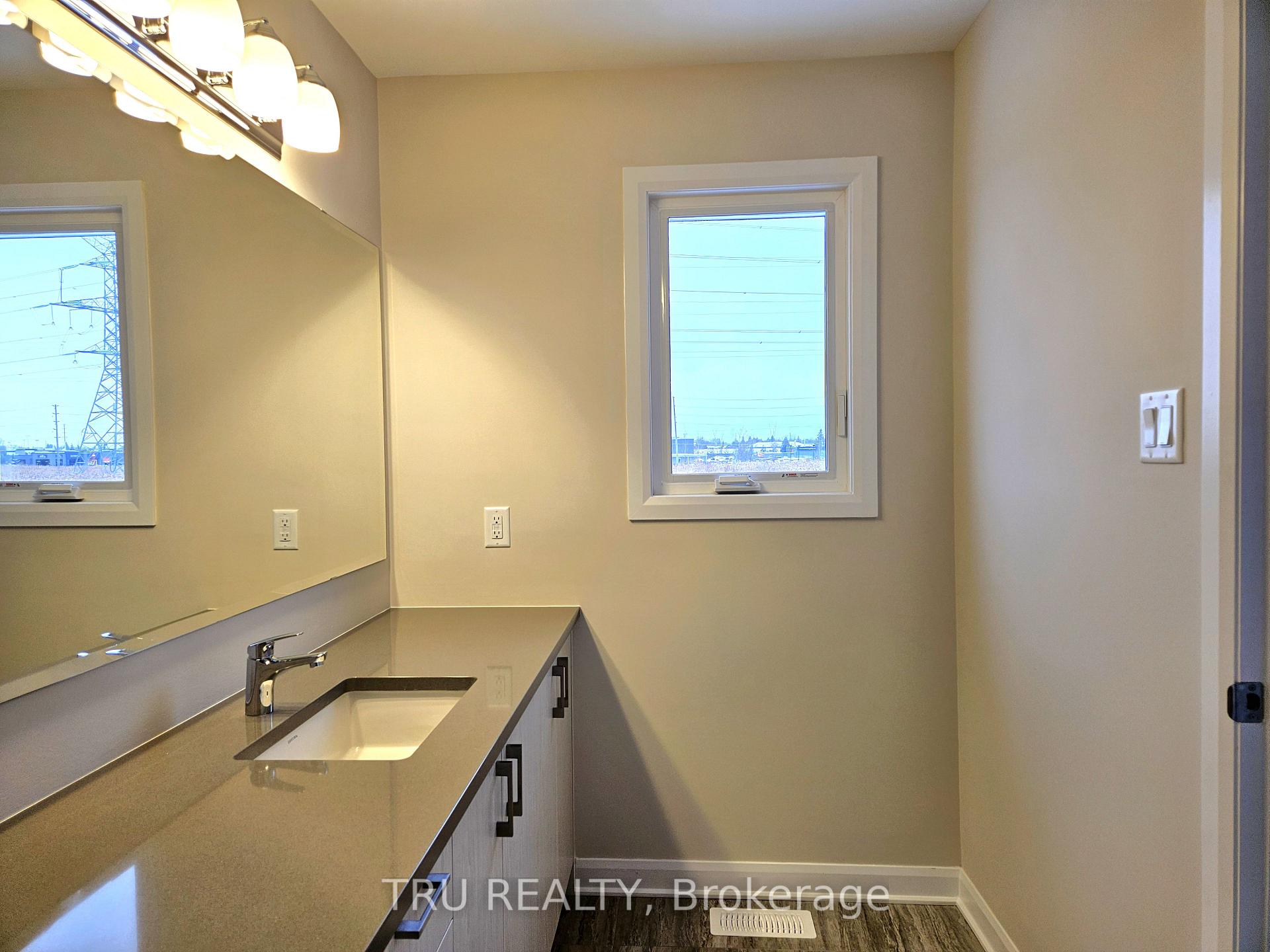 Photo 31 of 379 Establish Avenue, Ottawa, Avalon West — HOMEH