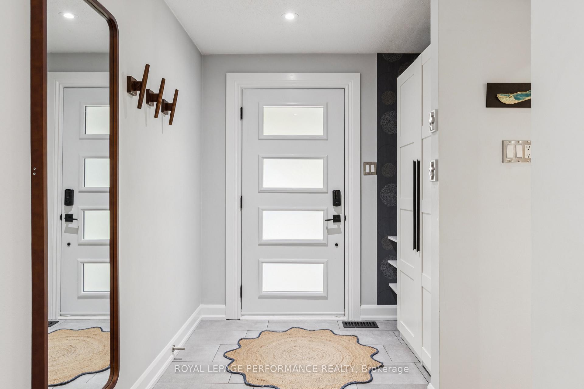 Photo 3 of 688 Thicket Way, Ottawa, Fallingbrook/Gardenway South — HOMEH
