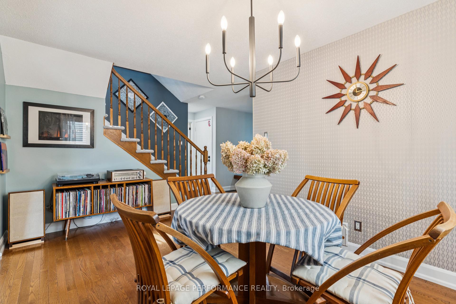 Photo 7 of 688 Thicket Way, Ottawa, Fallingbrook/Gardenway South — HOMEH