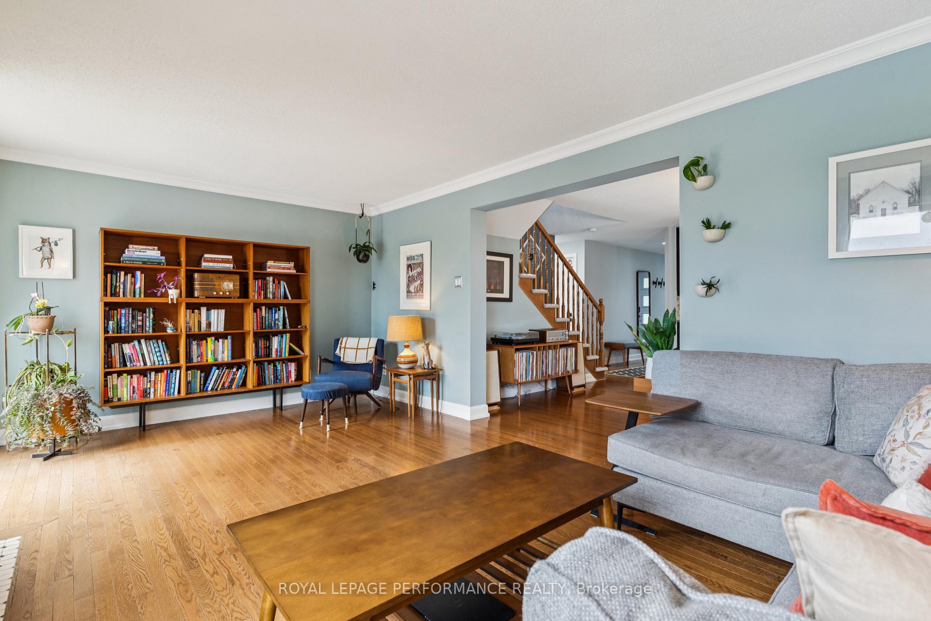 Photo 12 of 688 Thicket Way, Ottawa, Fallingbrook/Gardenway South — HOMEH